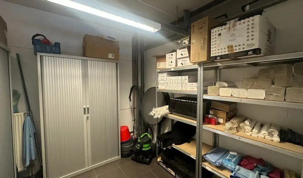 Commercieel gelegen kantoor te huur aan R4 in Mariakerke (Gent) foto 14