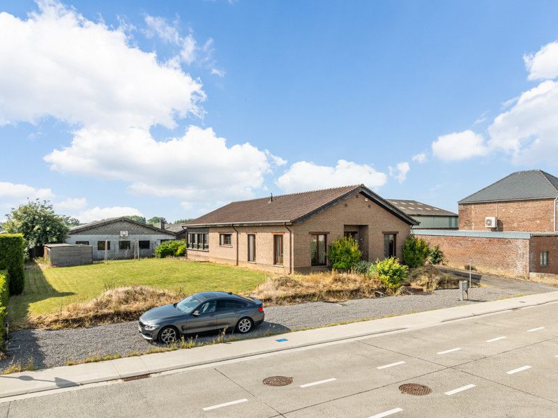 Gelijkvloerse woning met grote loods achteraan op 25are foto 47
