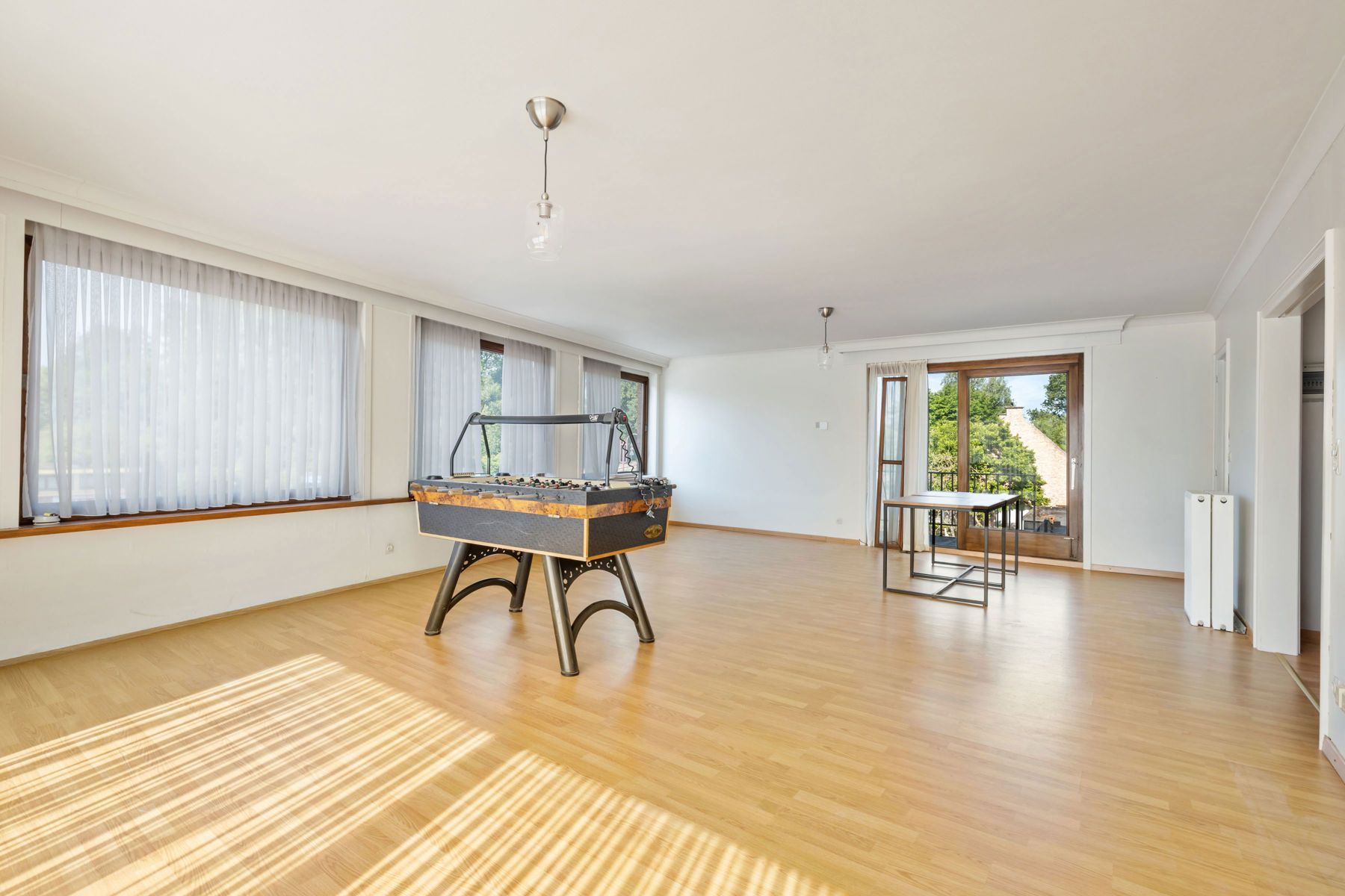 Zeer ruim appartement met 4 kamers foto 5