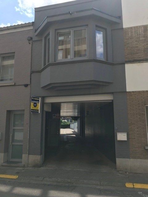 Garage te huur Eeuwfeeststraat 5 - box/95 - 3300 Tienen