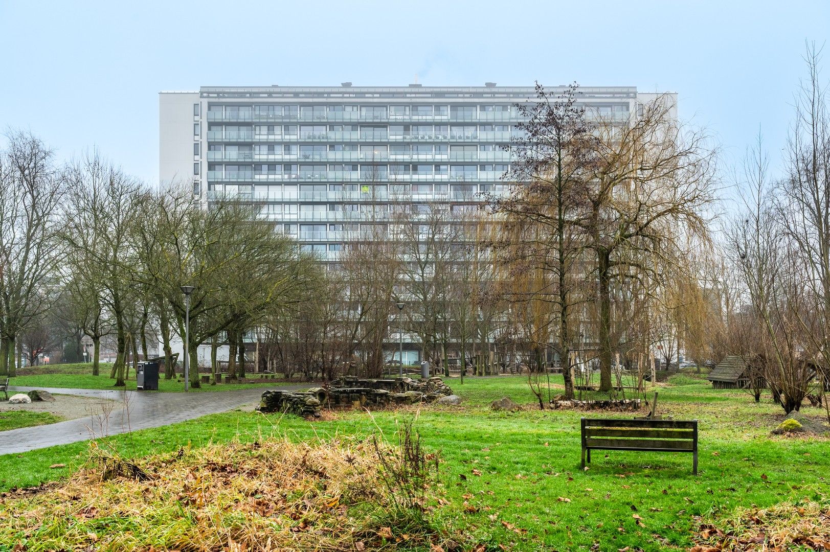 Te renoveren appartement op toplocatie! foto {{pictureIndex}}
