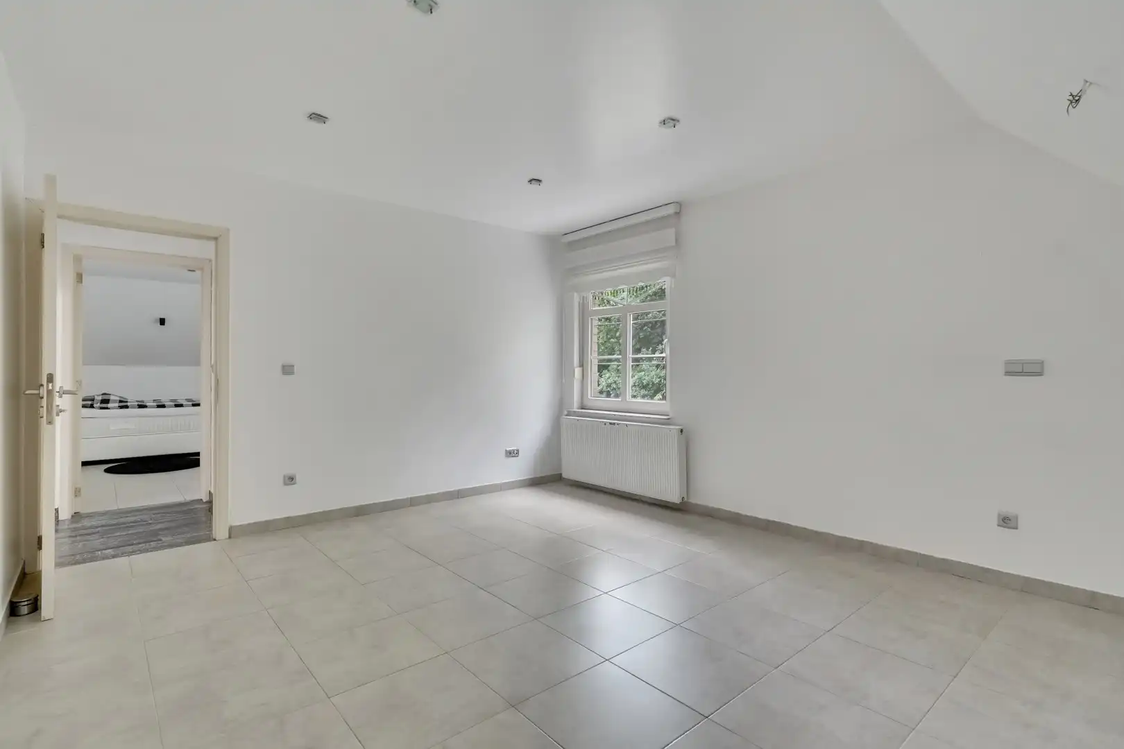 RUIME WONING MET 4+ SLPKS TE KOOP - Maasmechelen foto 17