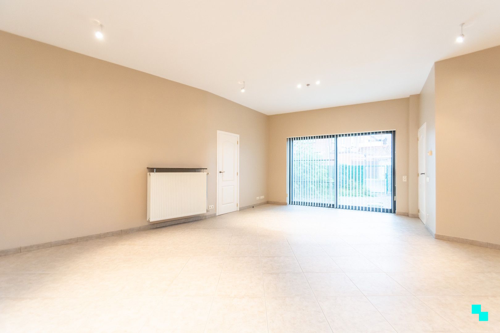 Gelijkvloers appartement met terras in hartje Merelbeke foto 3