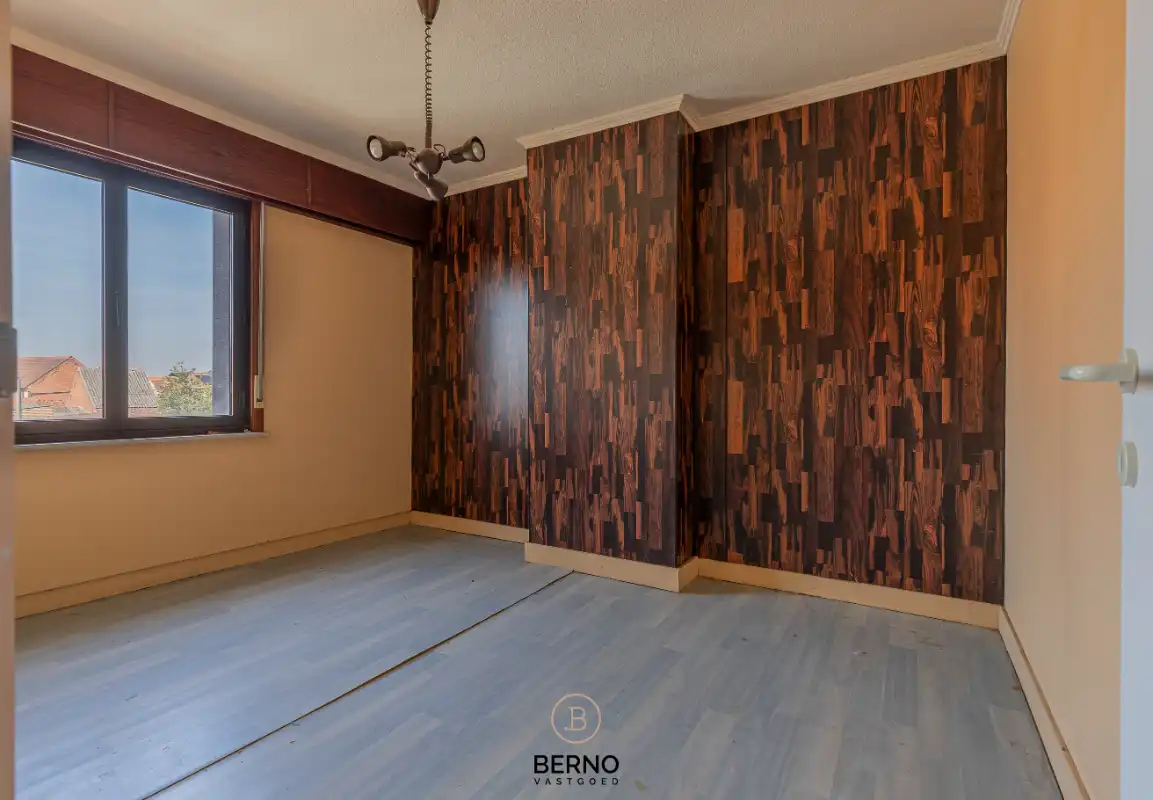 Landelijk gelegen renovatiewoning op 706 m² foto 8