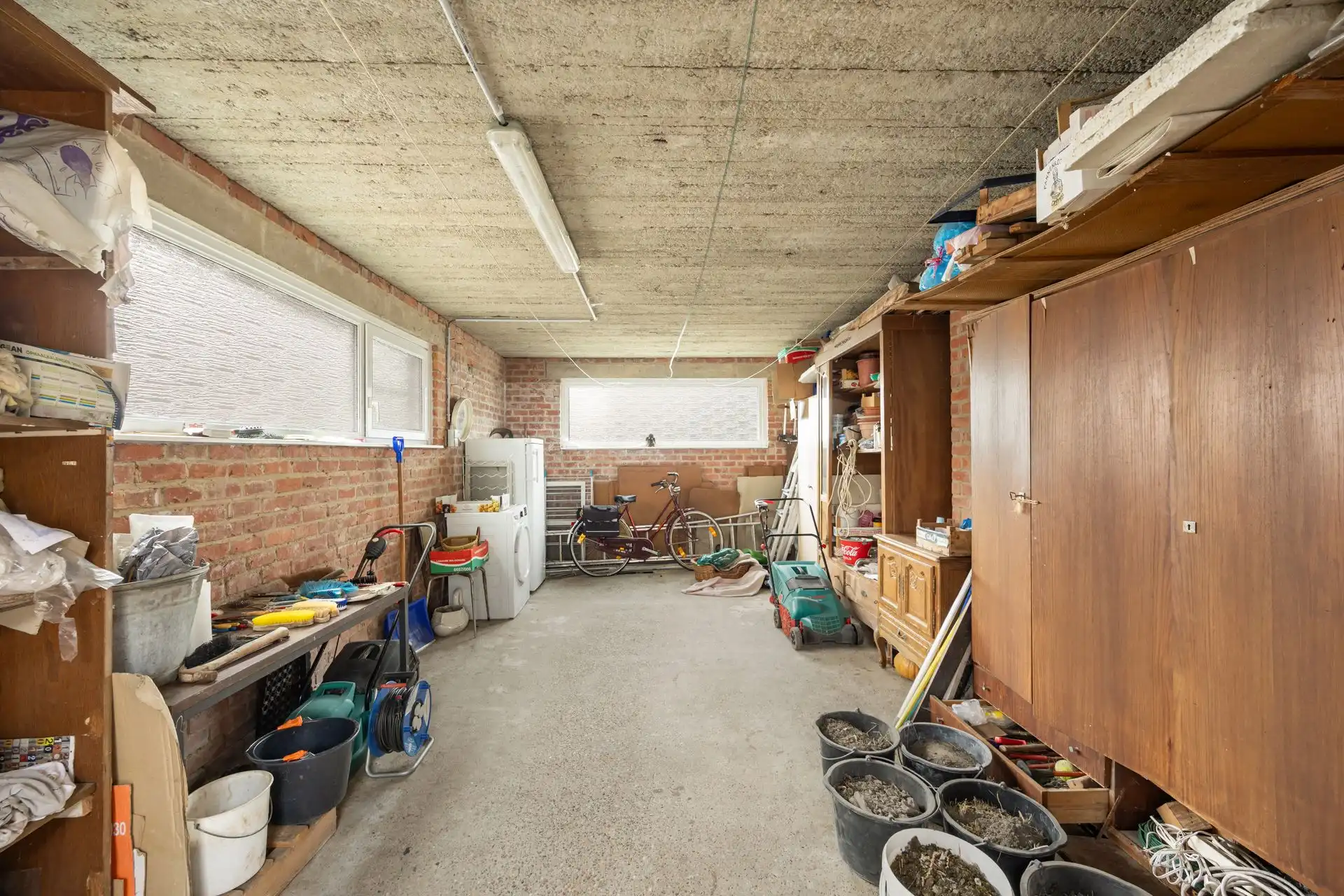 Te renoveren gezinswoning met tuin te Aartselaar! foto 13