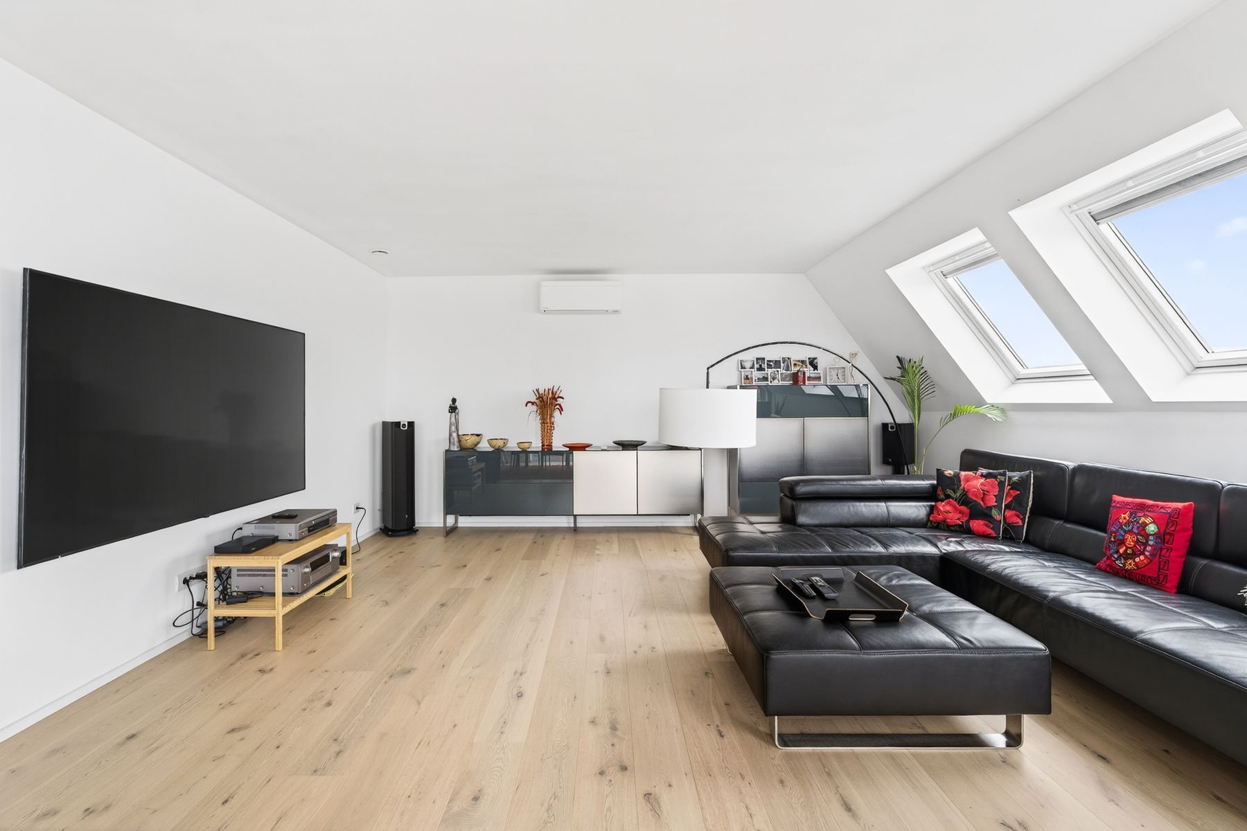 Luxueus en hoogwaardig afgewerkte penthouse te Oudenburg foto 4