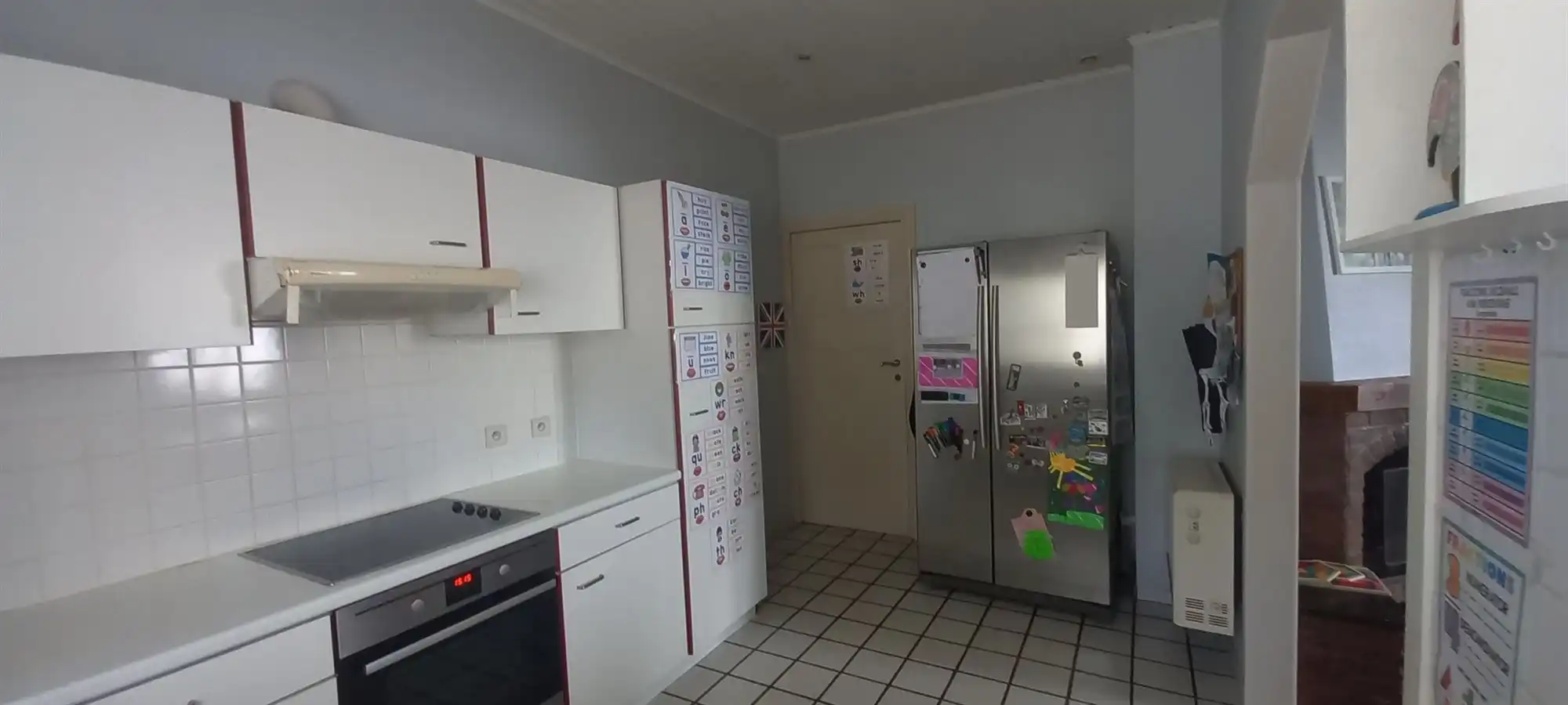 Aangename 3-gevel woning met tuin foto 4