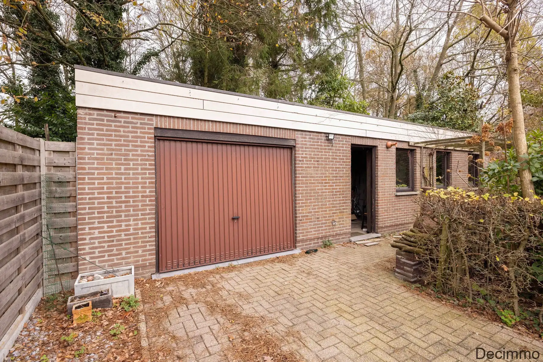Rustig gelegen gelijkvloers landhuis op ca. 801 m² grond foto 25