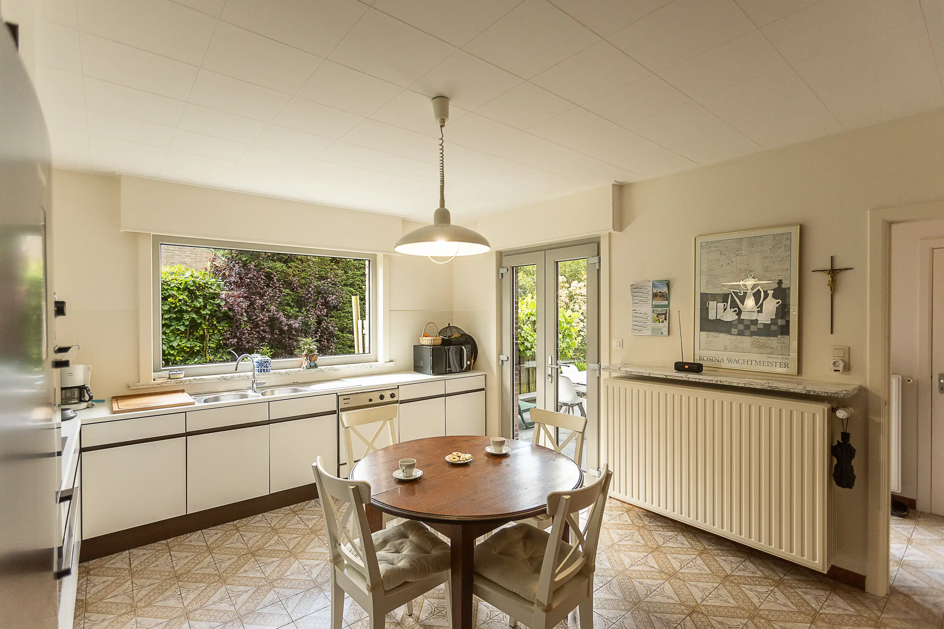Karaktervolle, perfect onderhouden woning in Aalter foto 10