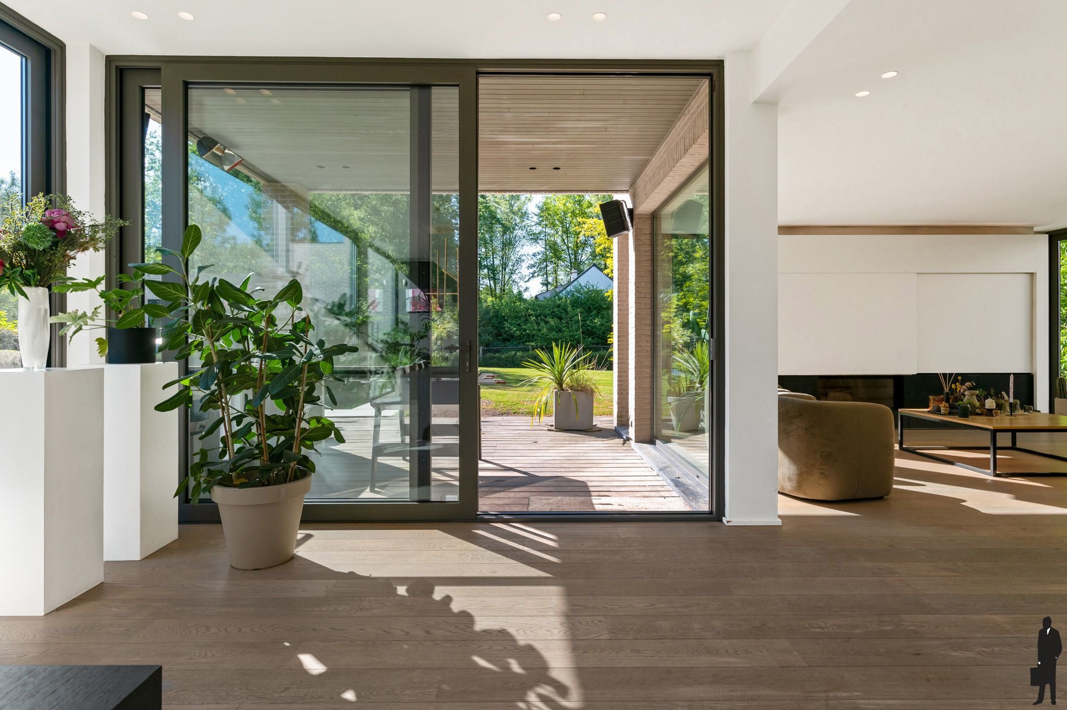 Luxueuze villa te koop in doodlopende straat foto 8