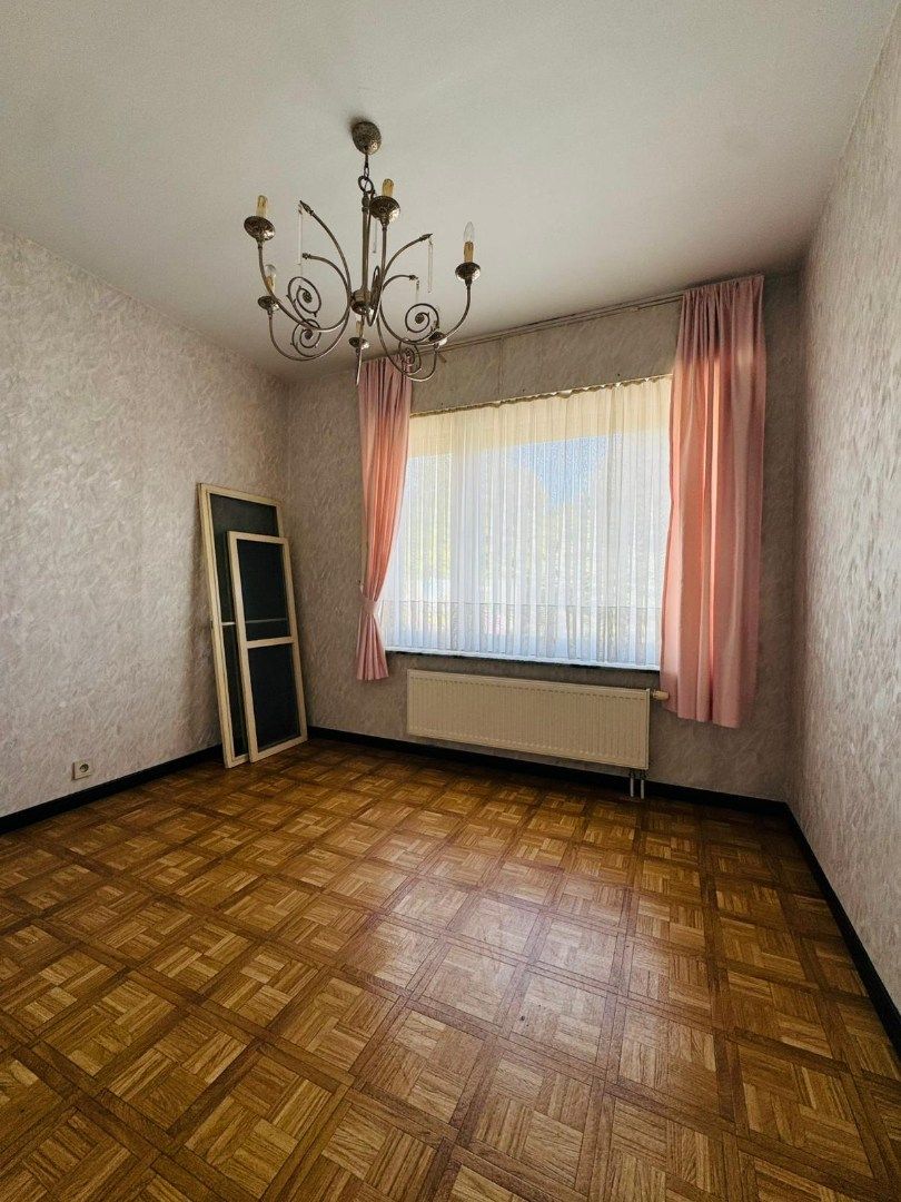 Te renoveren handelswoning op 3239 m² te koop inclusief aangrenzende bouwgrond foto 22