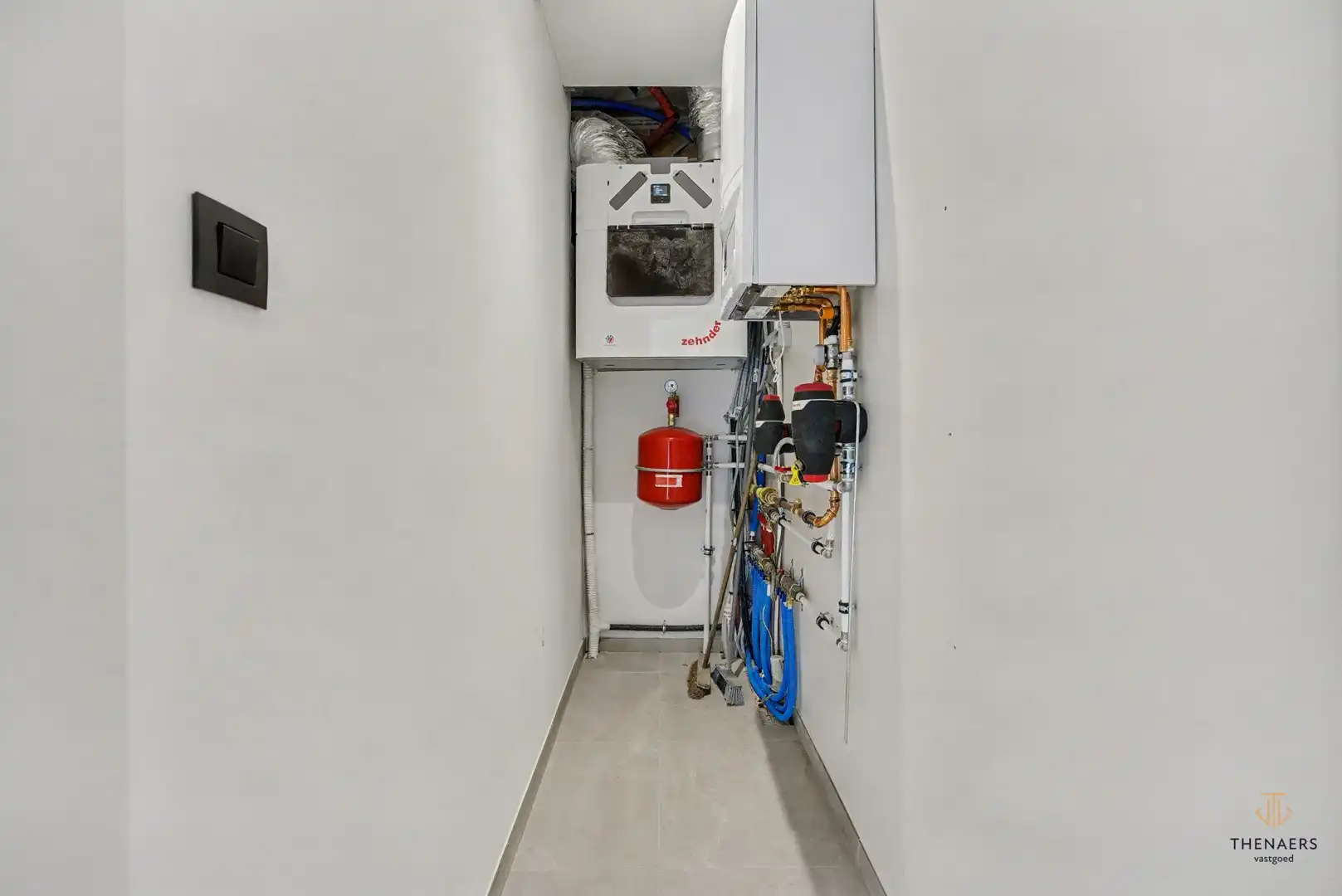 Nieuwbouwwoning met 3 slaapkamers en luxueuze afwerking. foto 27