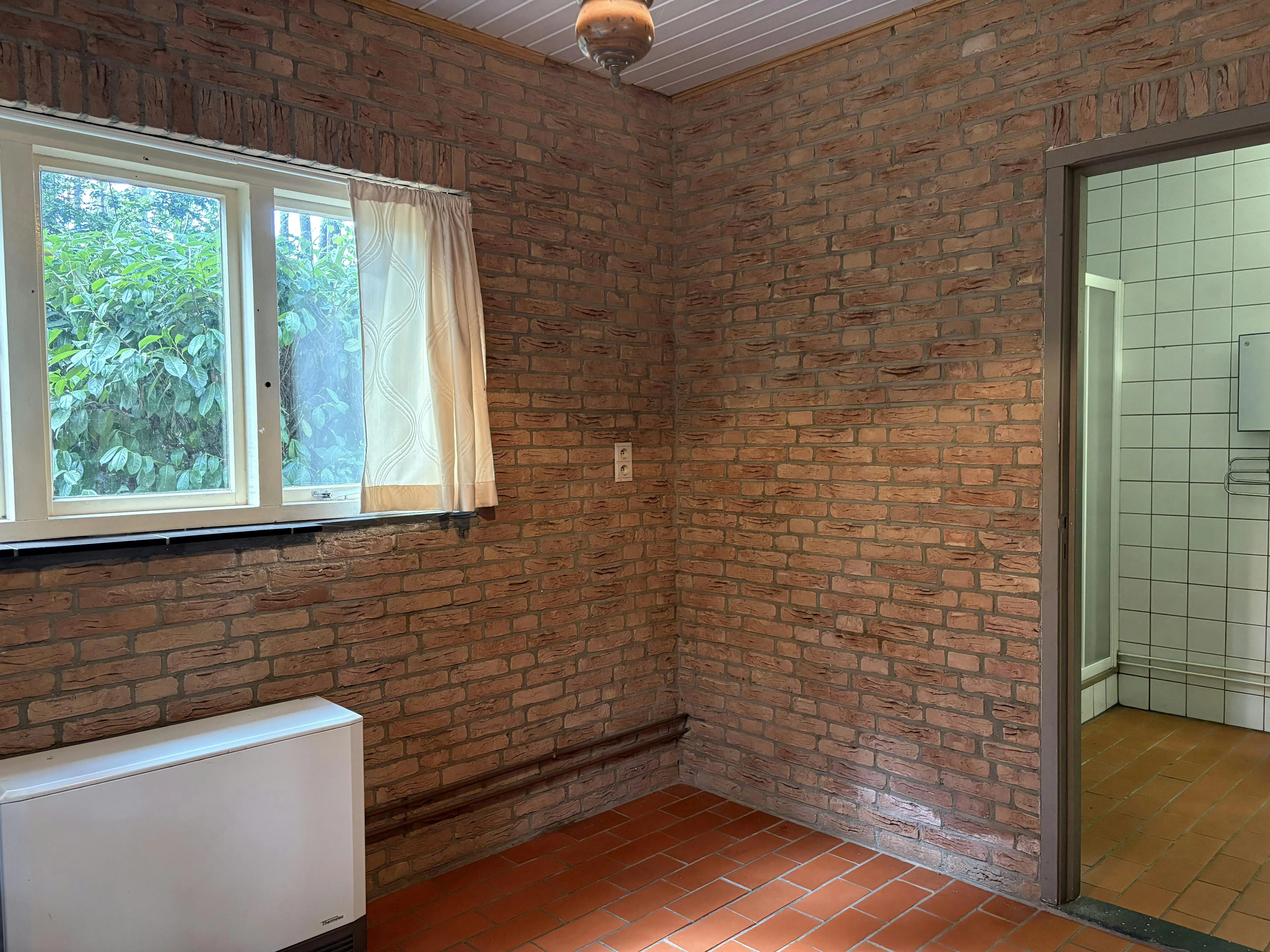 Woning met grote tuin te koop in Essen! foto 7