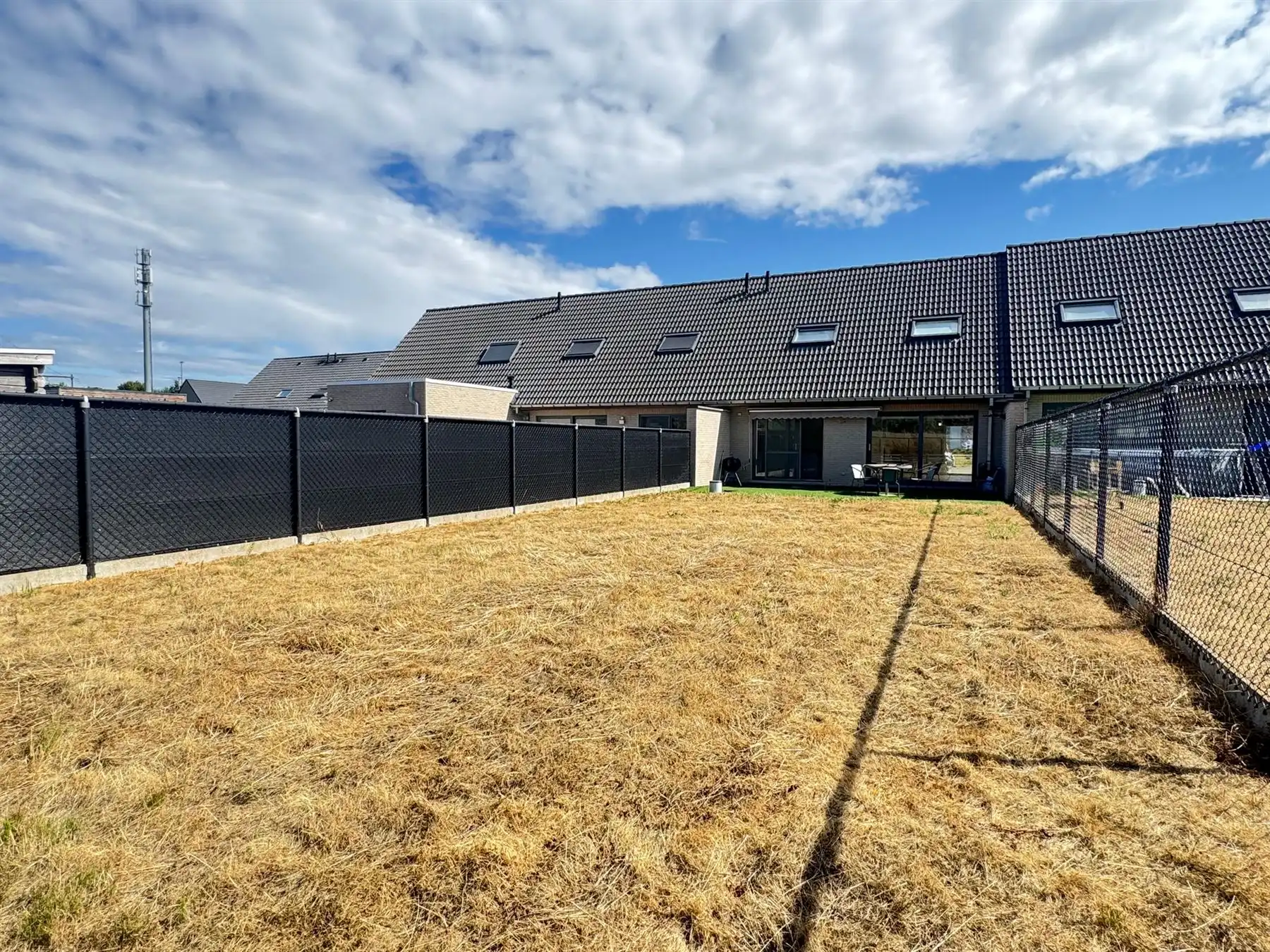 Instapklare woning in een  kindvriendelijke buurt foto 3