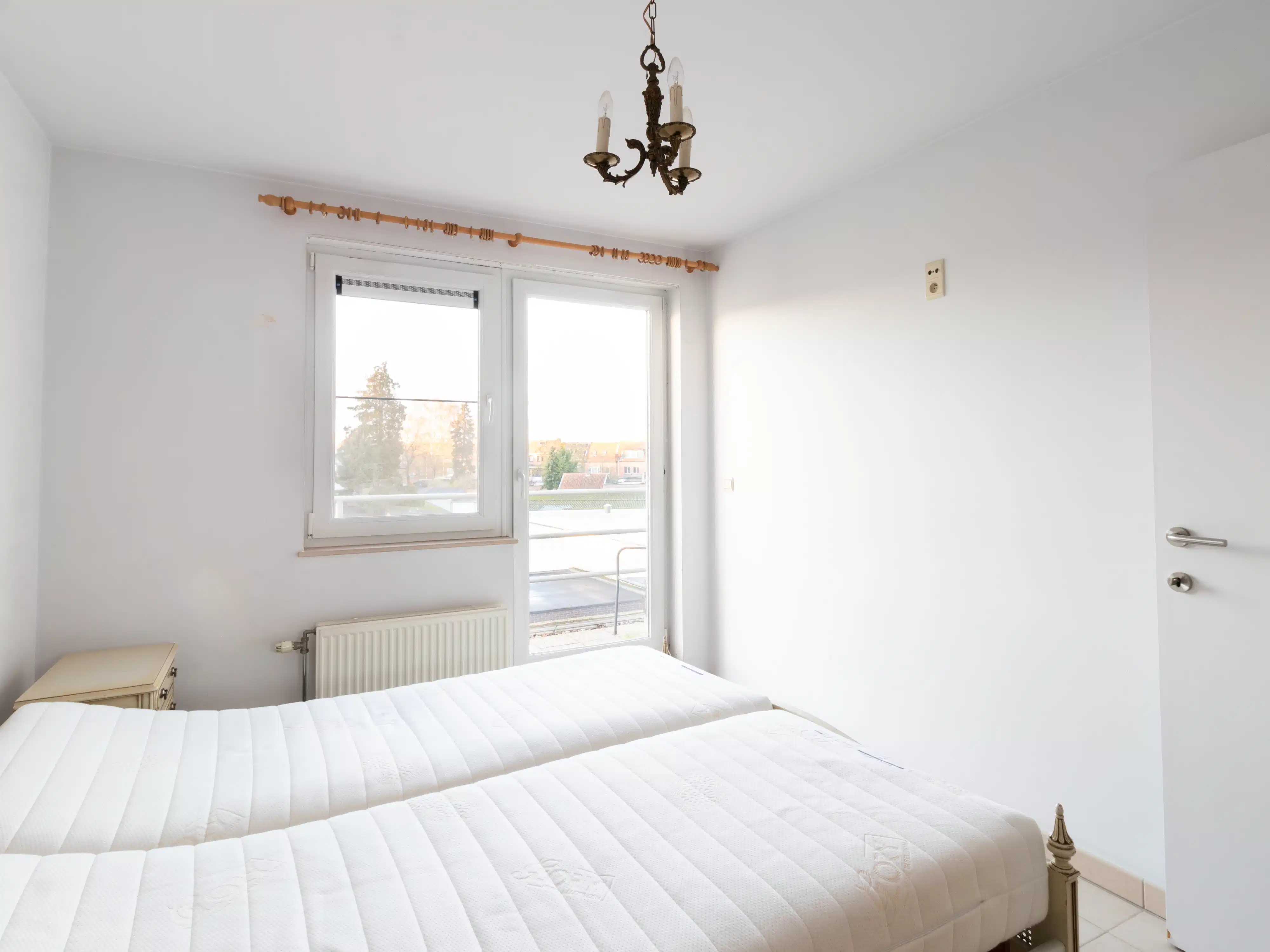 Licht appartement met twee terrassen en autostaanplaats foto 11