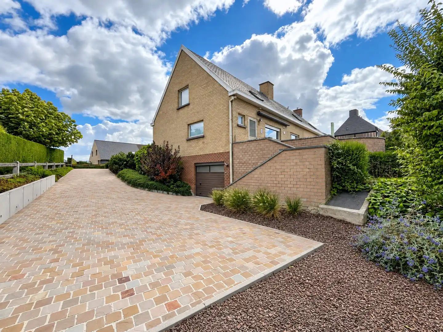 Passendale – Halfopen woning met ruime oprit, tuin en garage foto 22