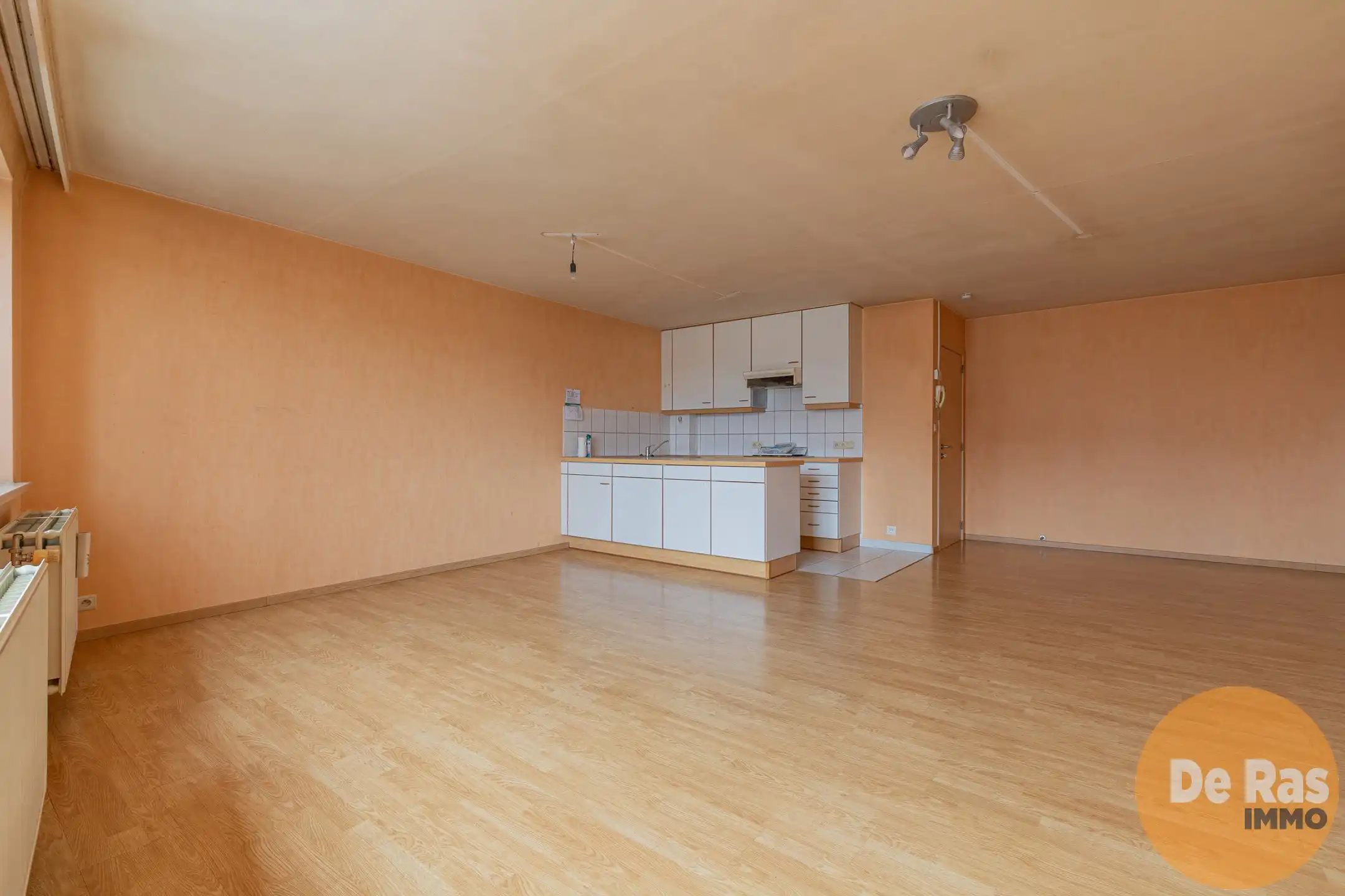 HERZELE – Starters -opbrengsteigendom, pal in het centrum foto 4