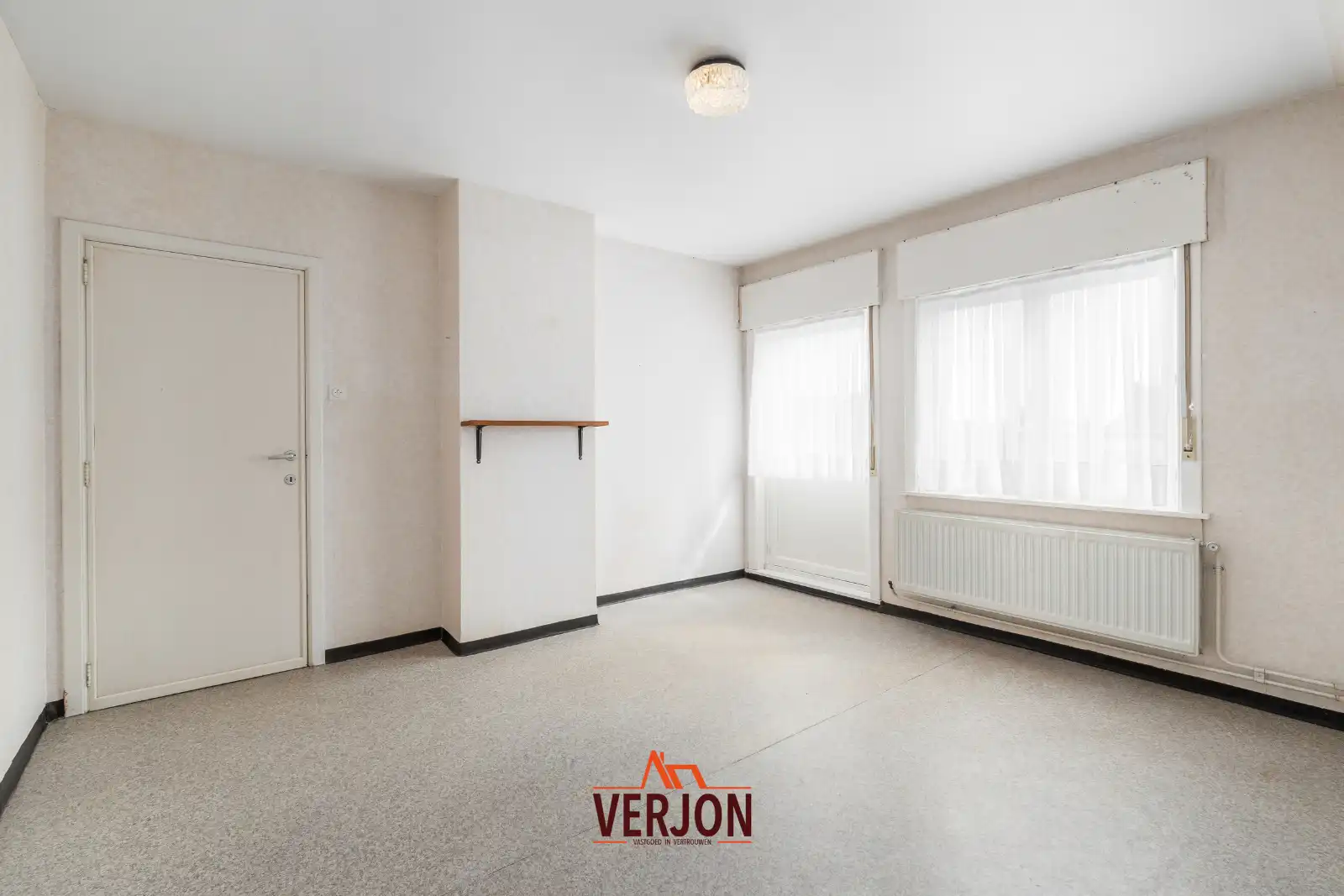 Ruime gezinswoning met 4 slaapkamers, grote garage en zonnige tuin foto 15