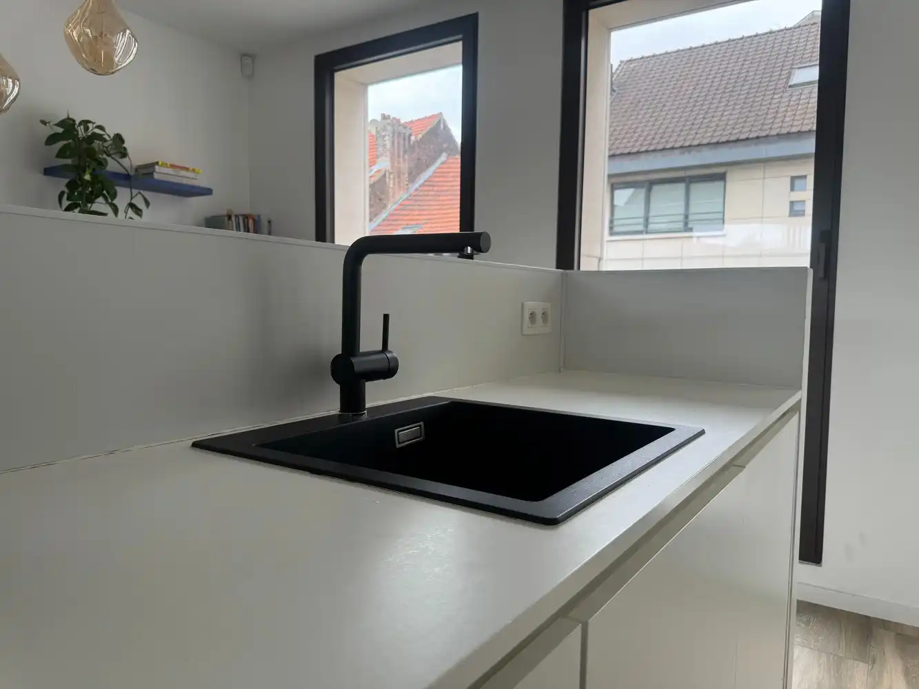 Modern tweeslaapkamerappartement met terras en topligging aan het Stadspark foto 13