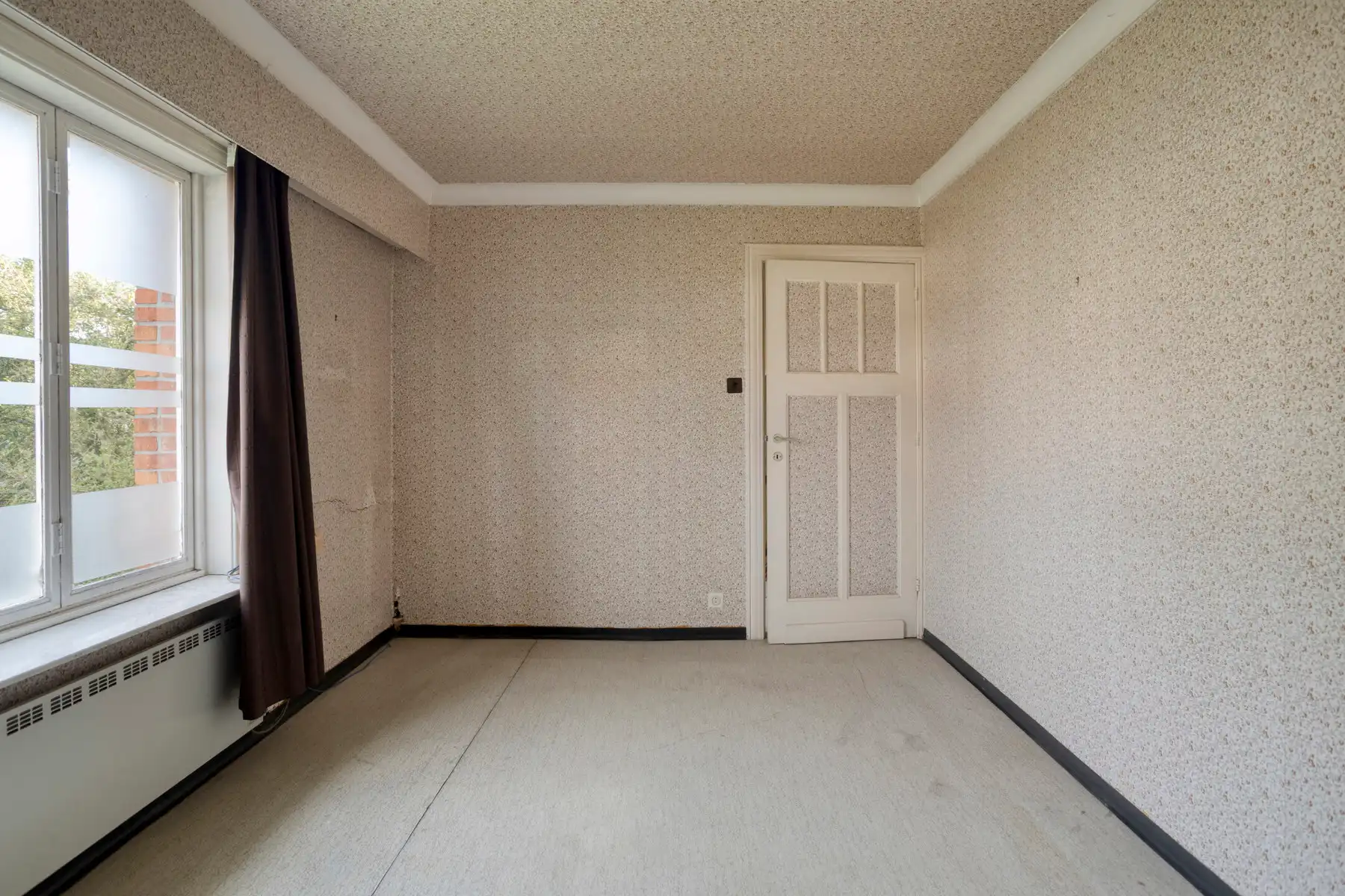 Te renoveren woning op uiterst rustige locatie foto 22