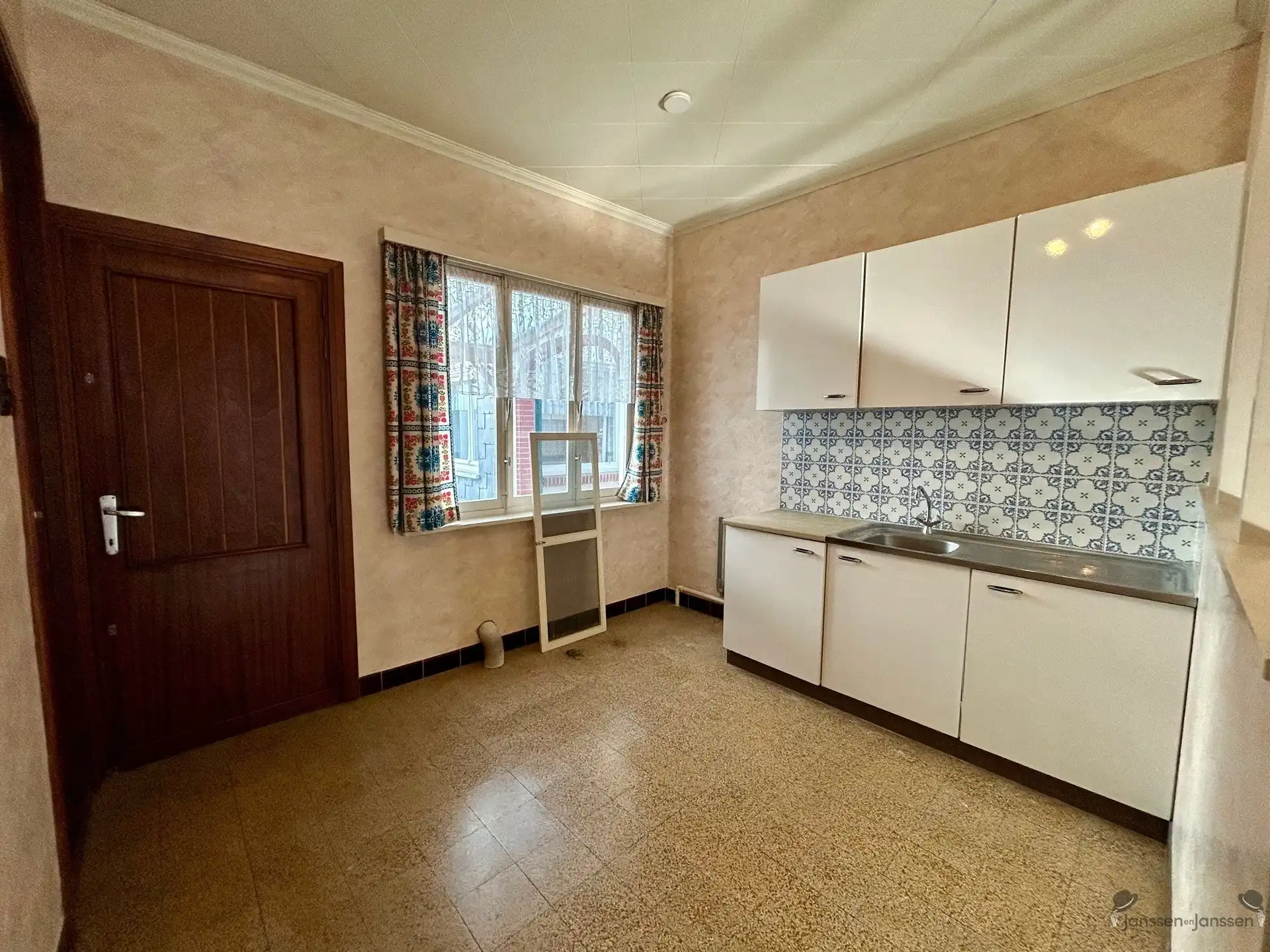 Ruime renovatiewoning gelegen in Hartje Hamm foto 21