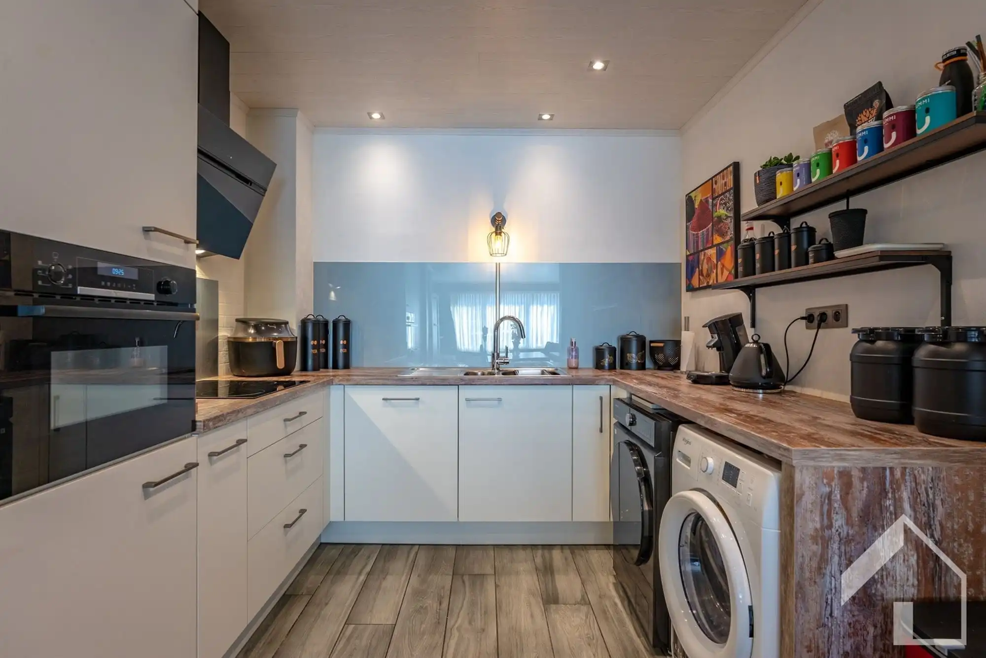 Instapklaar gelijkvloers appartement met 2 slaapkamers, tuin en terras foto 4