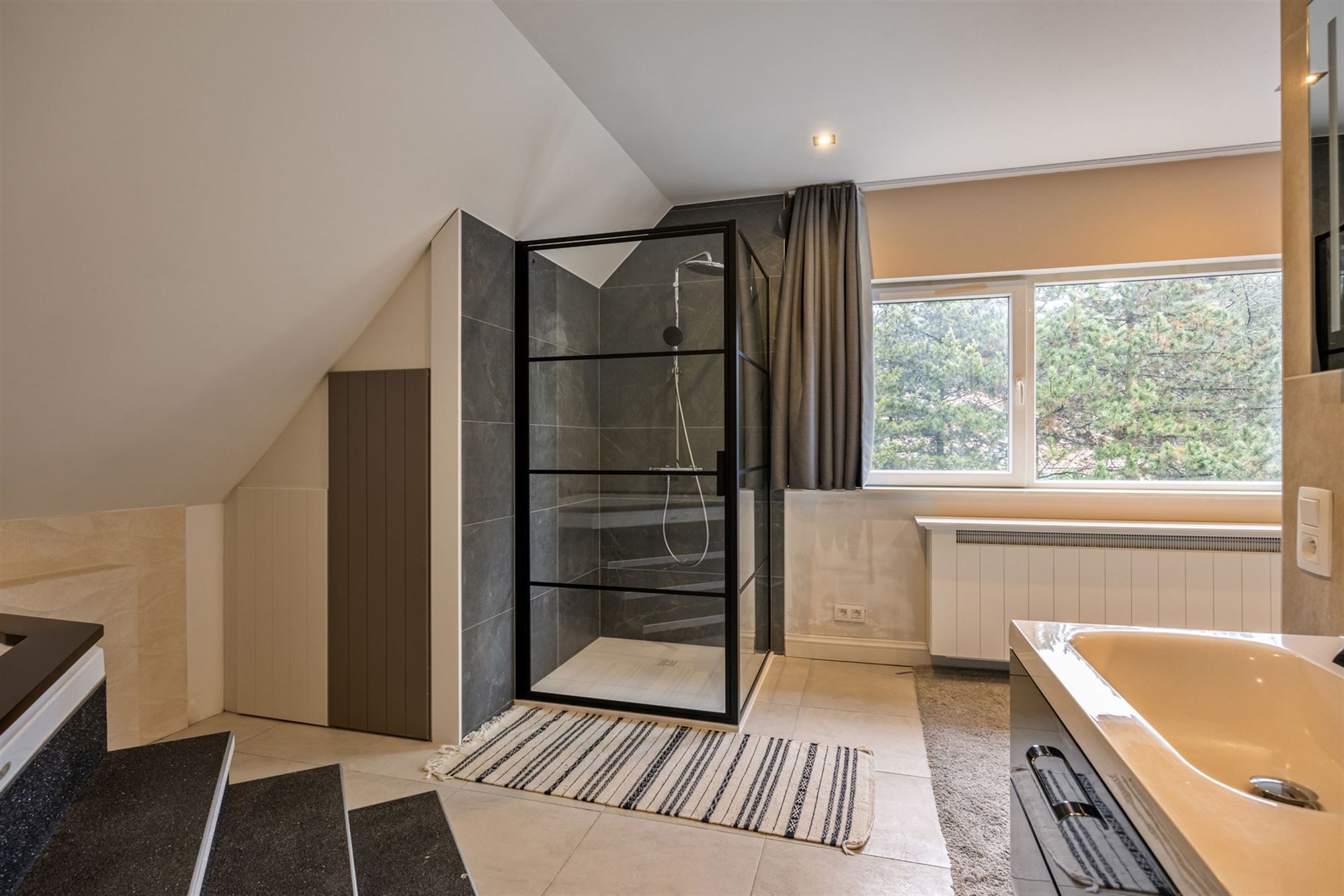 Bij NL grens residentiële villa met zwembad op 1.770 m²  foto 34