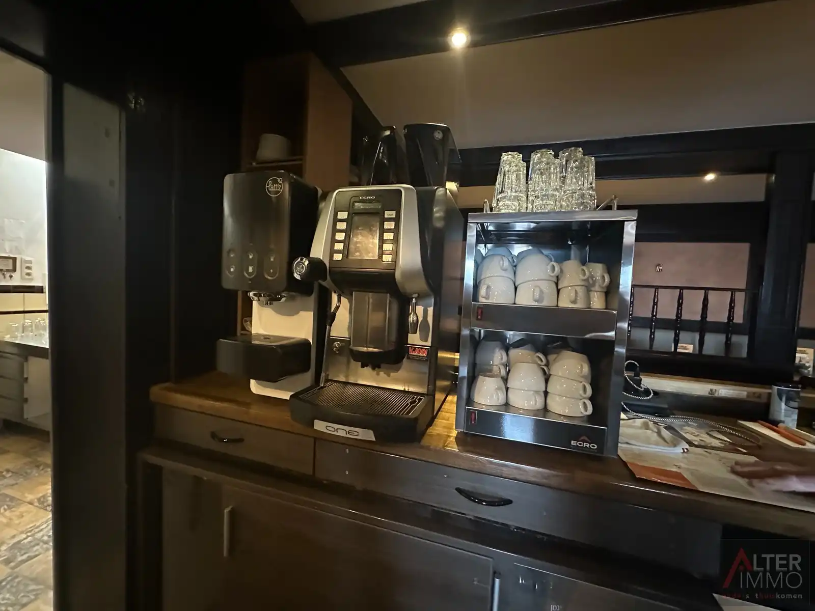 Gekend en centraal gelegen dorpscafé voor onmiddellijke opstart! foto 11