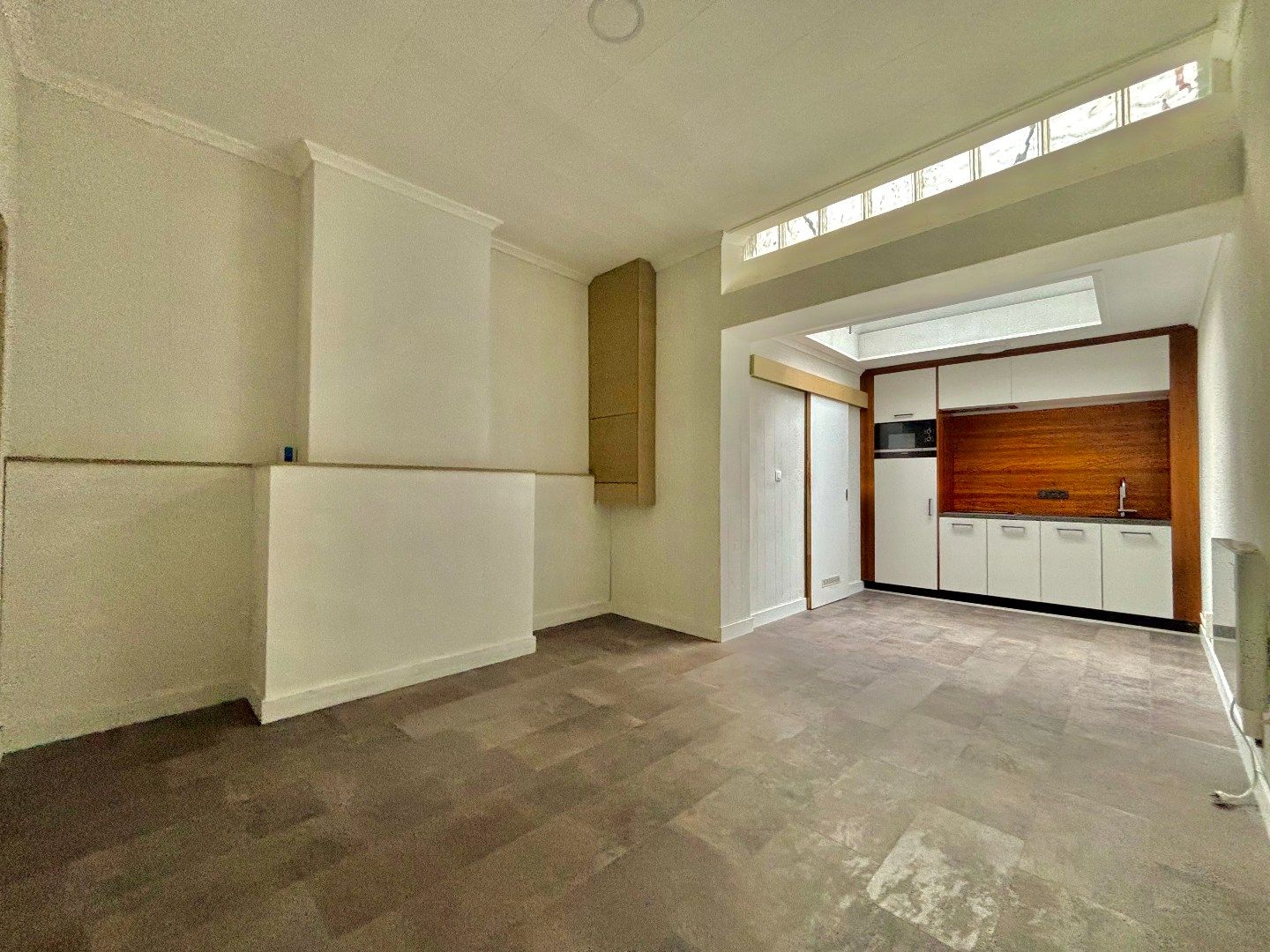 VOLLEDIG GERENOVEERDE EN ENERGIEZUINIGE WONING (EPC B) MET 3 SLPKS (4 MOGELIJK) foto 3