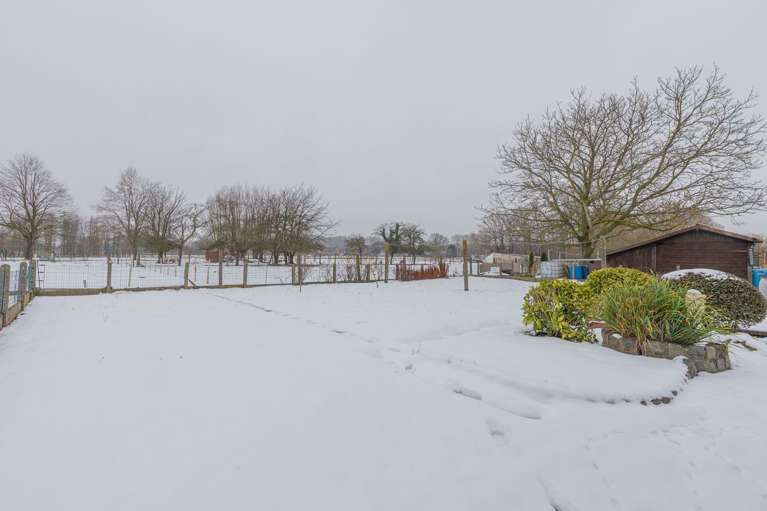 Charmante op te frissen bungalow in het rustige Opwijk foto 20