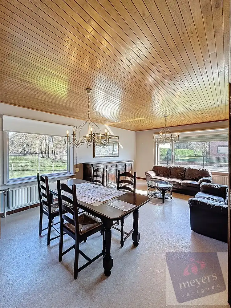 Ruime woning met 5 slaapkamers op perceel van 16a 49ca in Genk foto 7