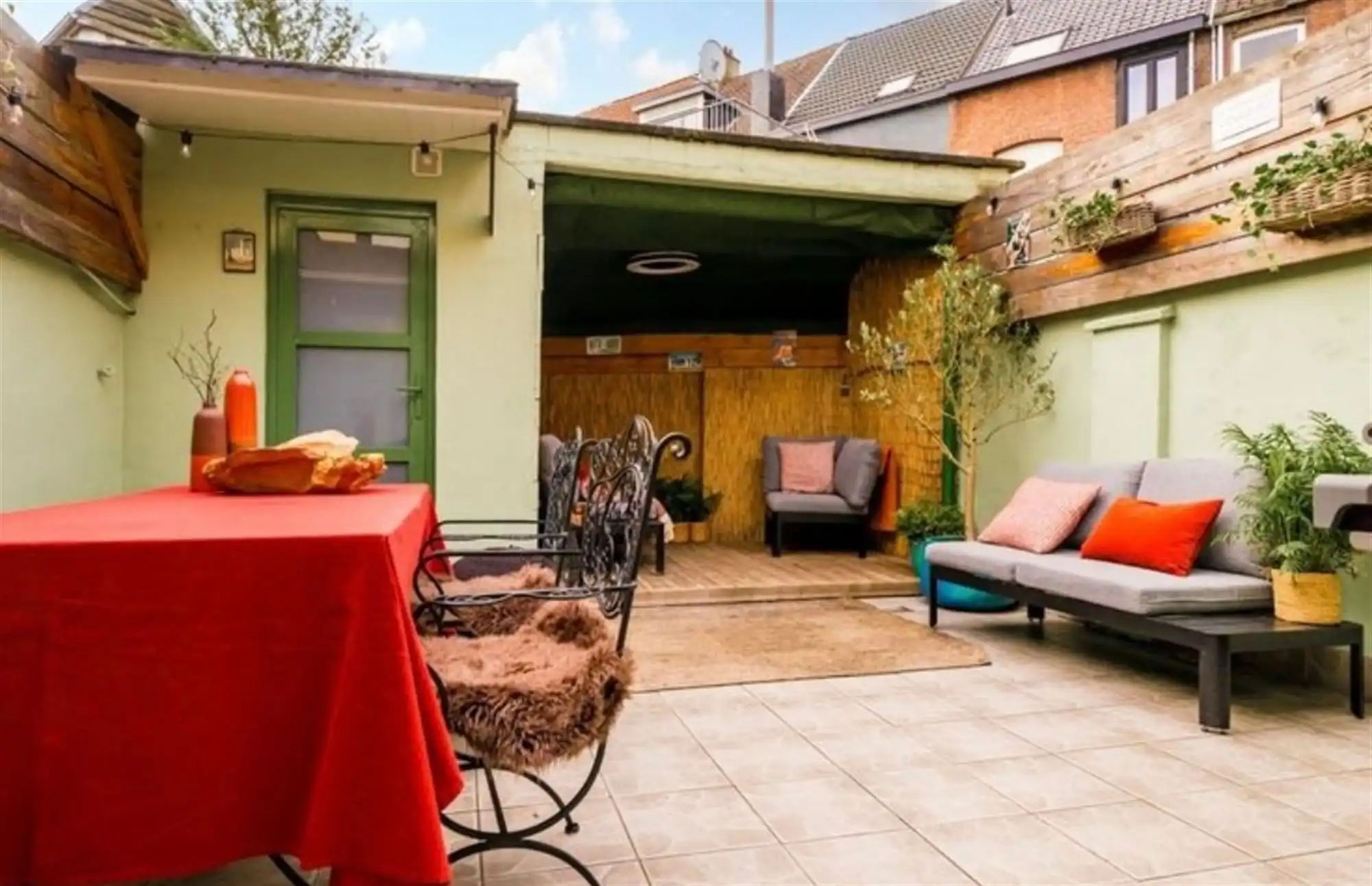 Gezellig huis met zuidgericht terras aan Berchem Station foto 6