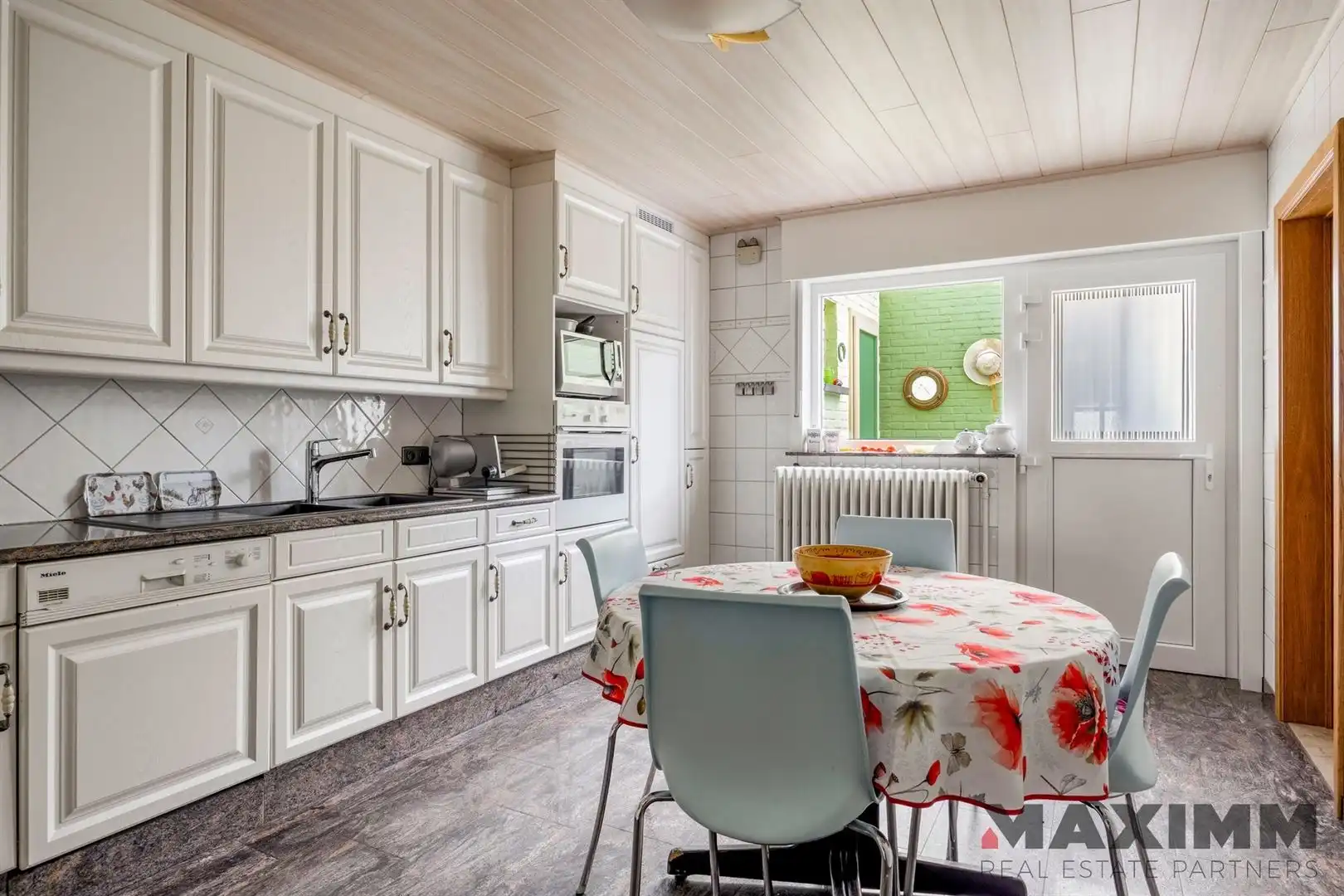 Instapklare en uitstekend onderhouden gezinswoning met EPC B, 3 slaapkamers, ruime hobbyruimte, zonnepanelen en garage foto 11