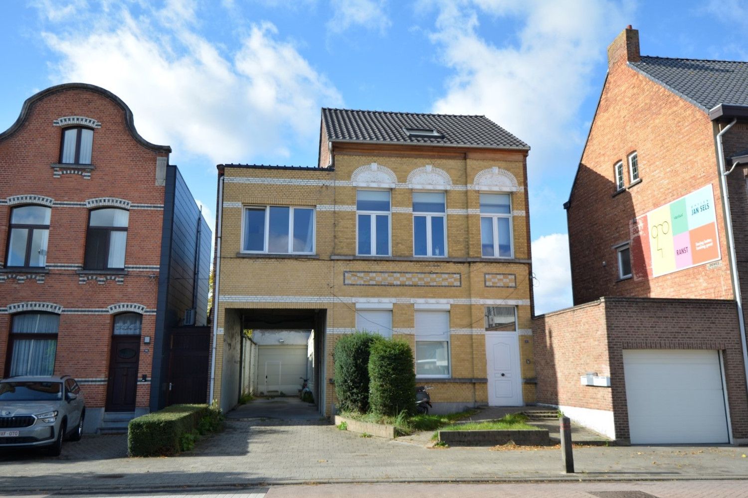 WONING MET MAGAZIJN (365m²) TE CENTRUM WOMMELGEM! foto {{pictureIndex}}