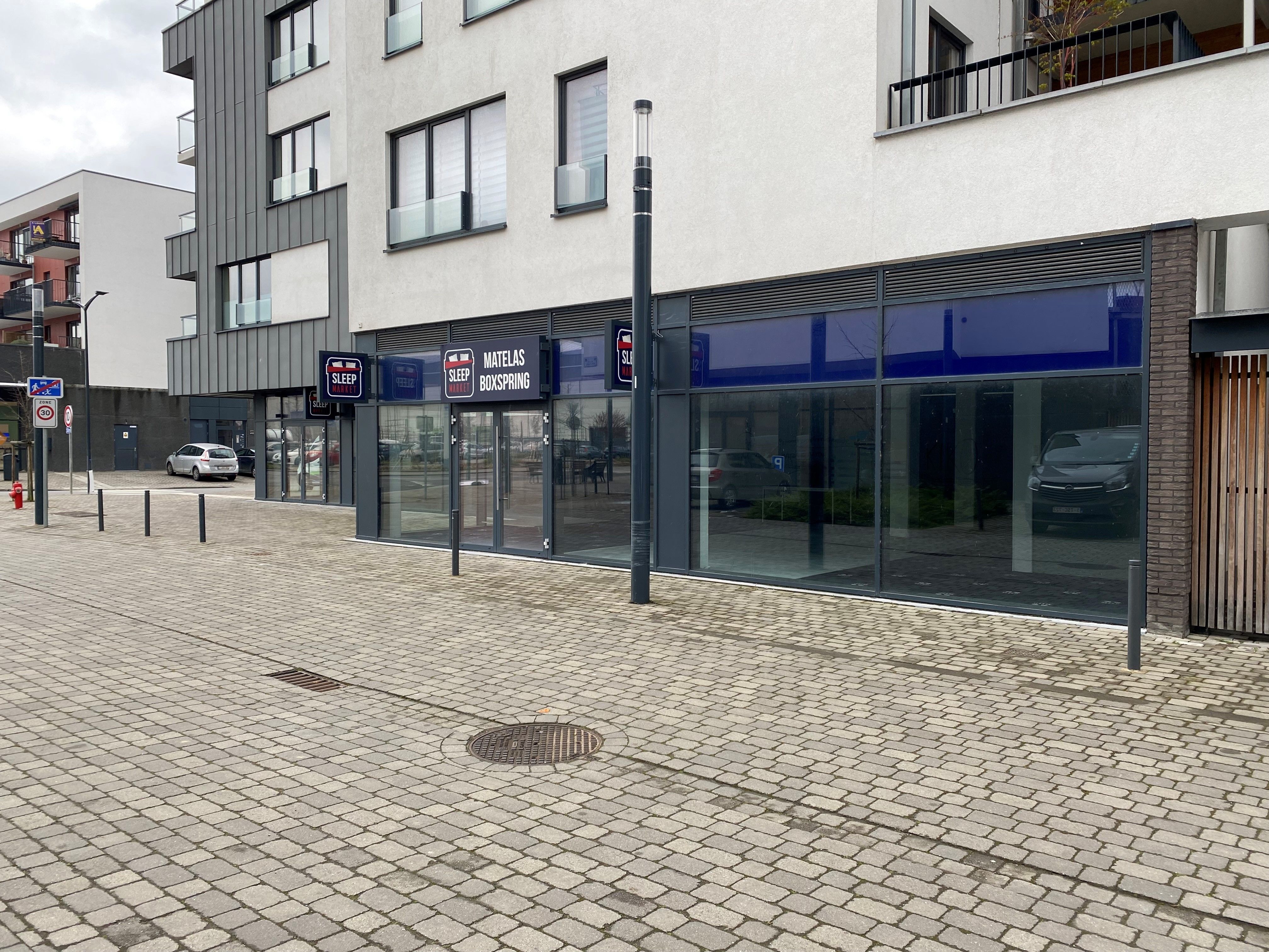 RETAIL UNIT 577 M2 NABIJ ACTION foto 14