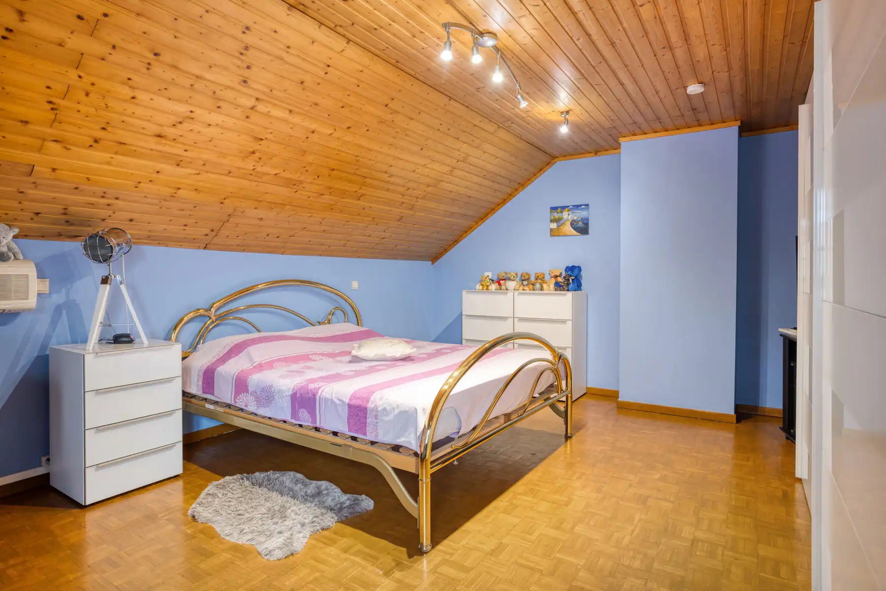 Halfopen met grote slaapkamers en zuidgerichte tuin foto 14