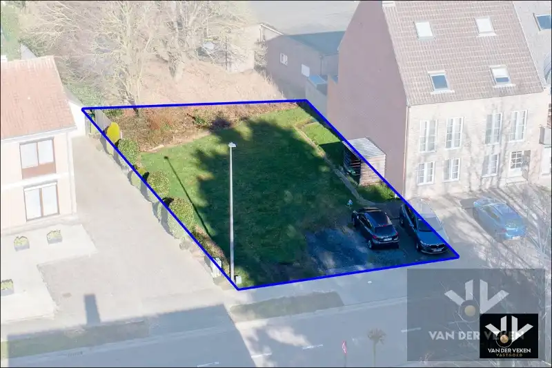 Rustig en toch centraal gelegen projectgrond voor appartementen of andere invulling op 4 aren 7 centiaren in het centrum van Diepenbeek! foto 2