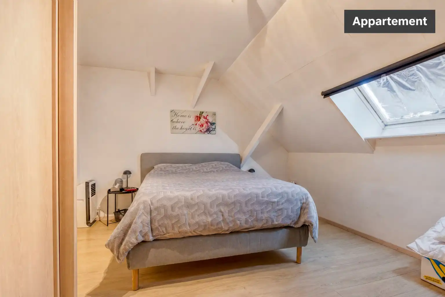 Karaktervol hoekpand met woning en appartement in Riemst foto 24