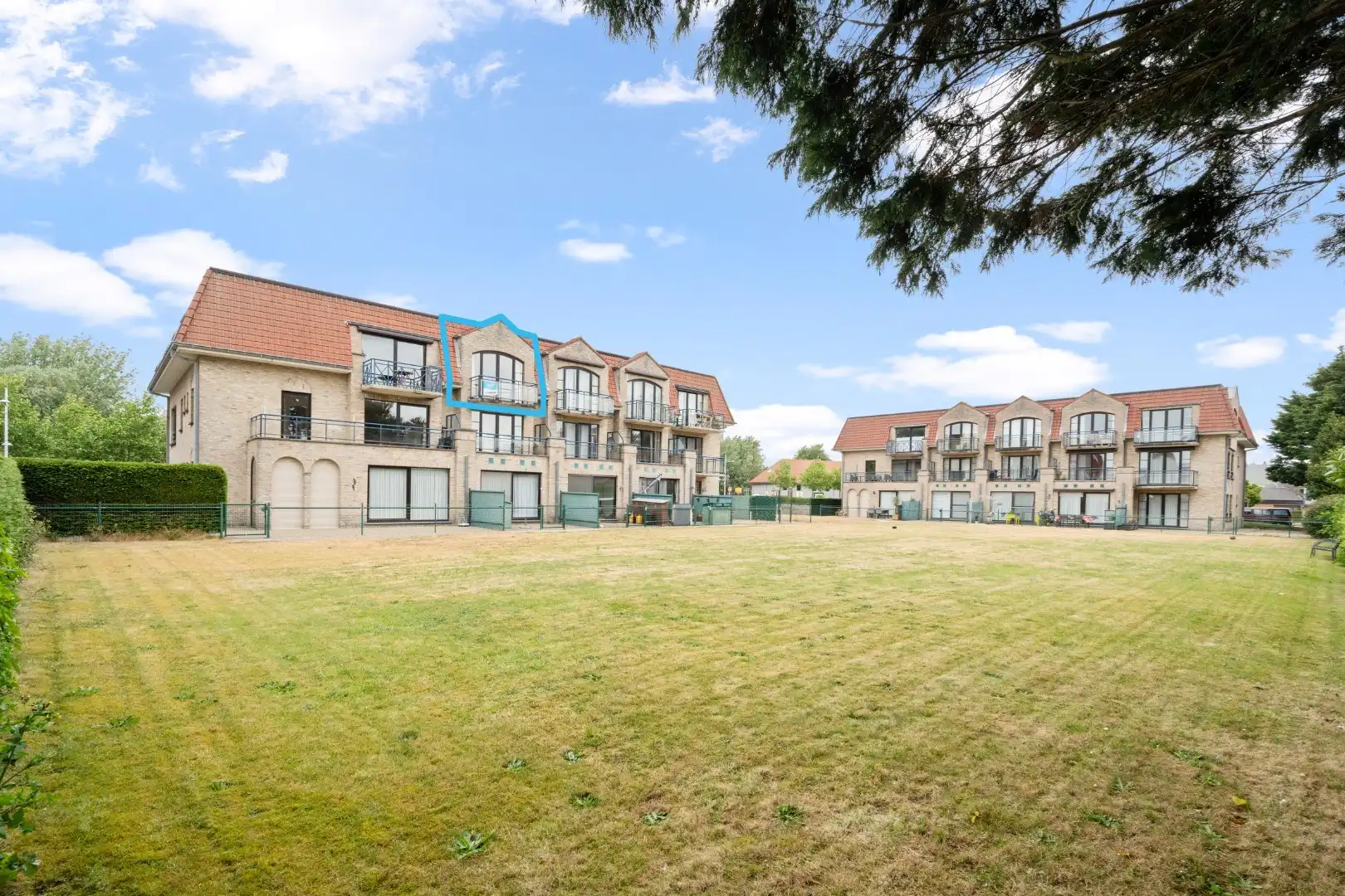 Hoofdfoto van de publicatie: Studio met ruim terras en open groenzicht!