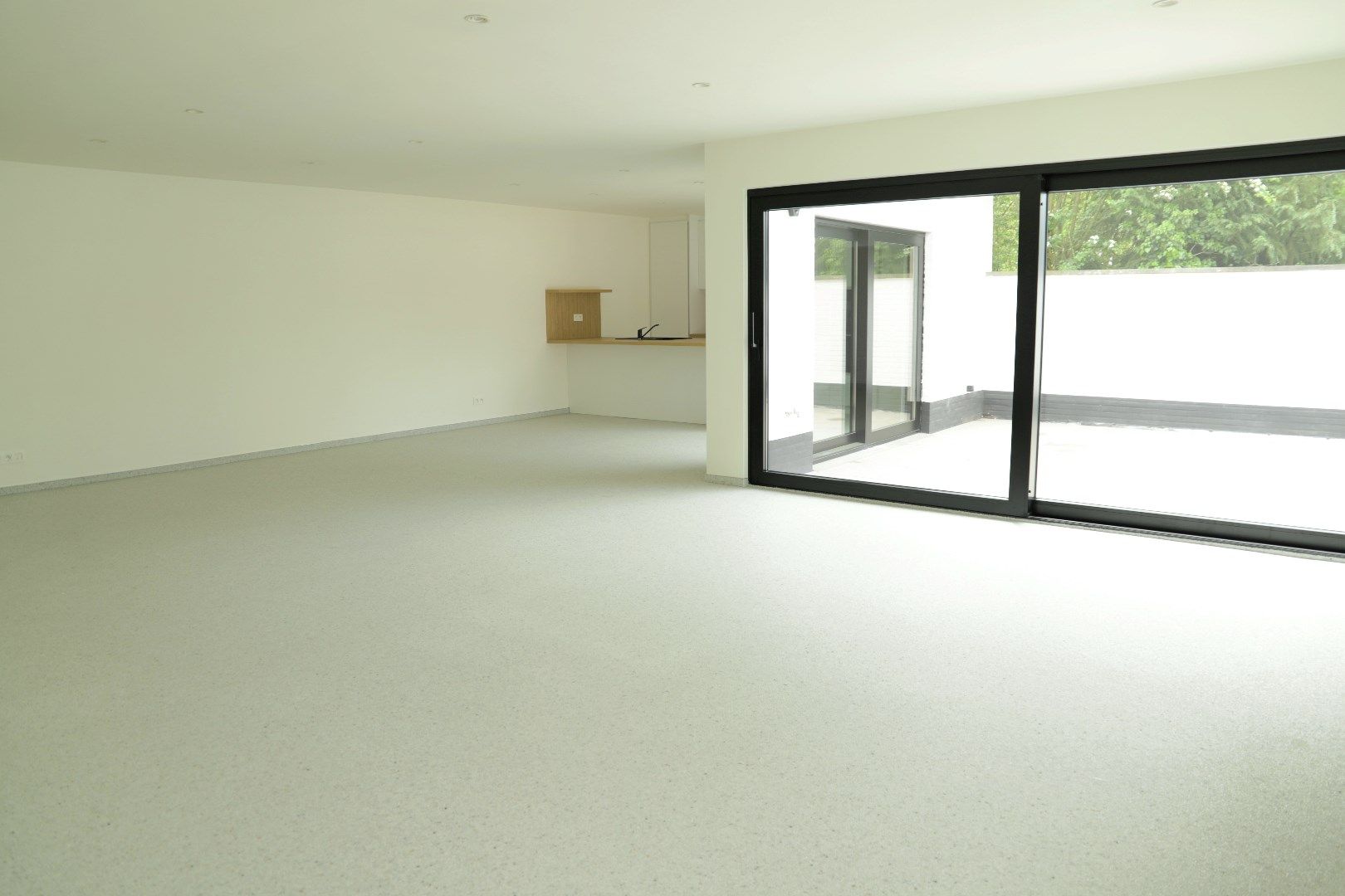 Penthouse van 178m² met 2 slaapkamers en ruim terras vlakbij Genk centrum foto 10