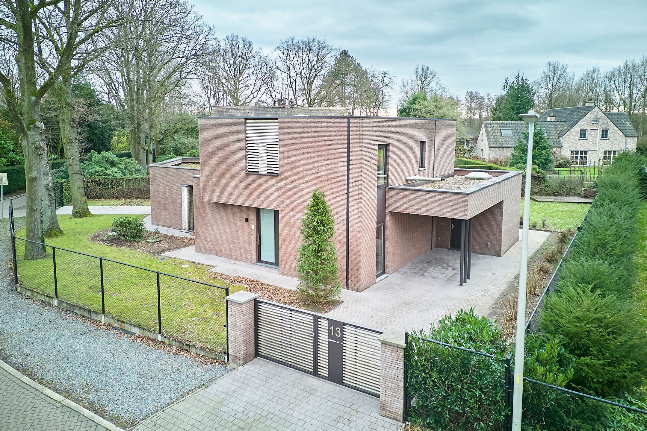 Strakke villa op een topligging foto {{pictureIndex}}