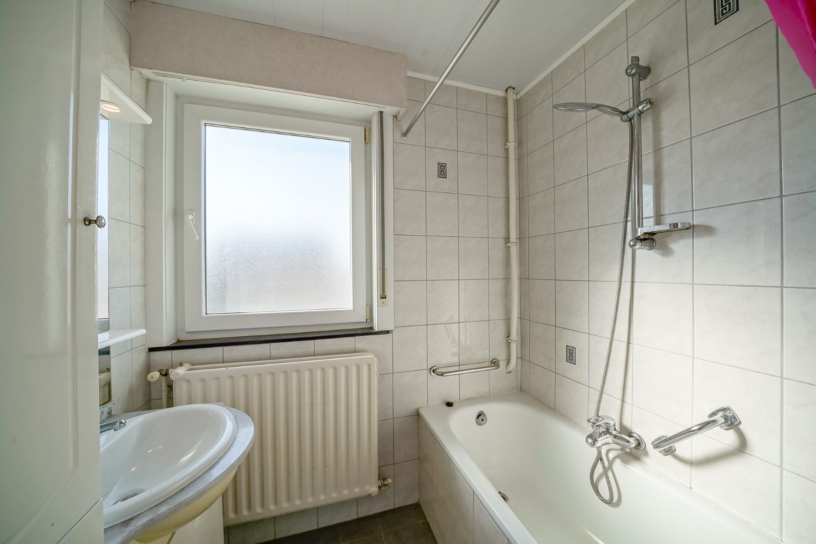 Ruime halfopen bebouwing te koop in Oudenburg - Mandelwijk foto 17