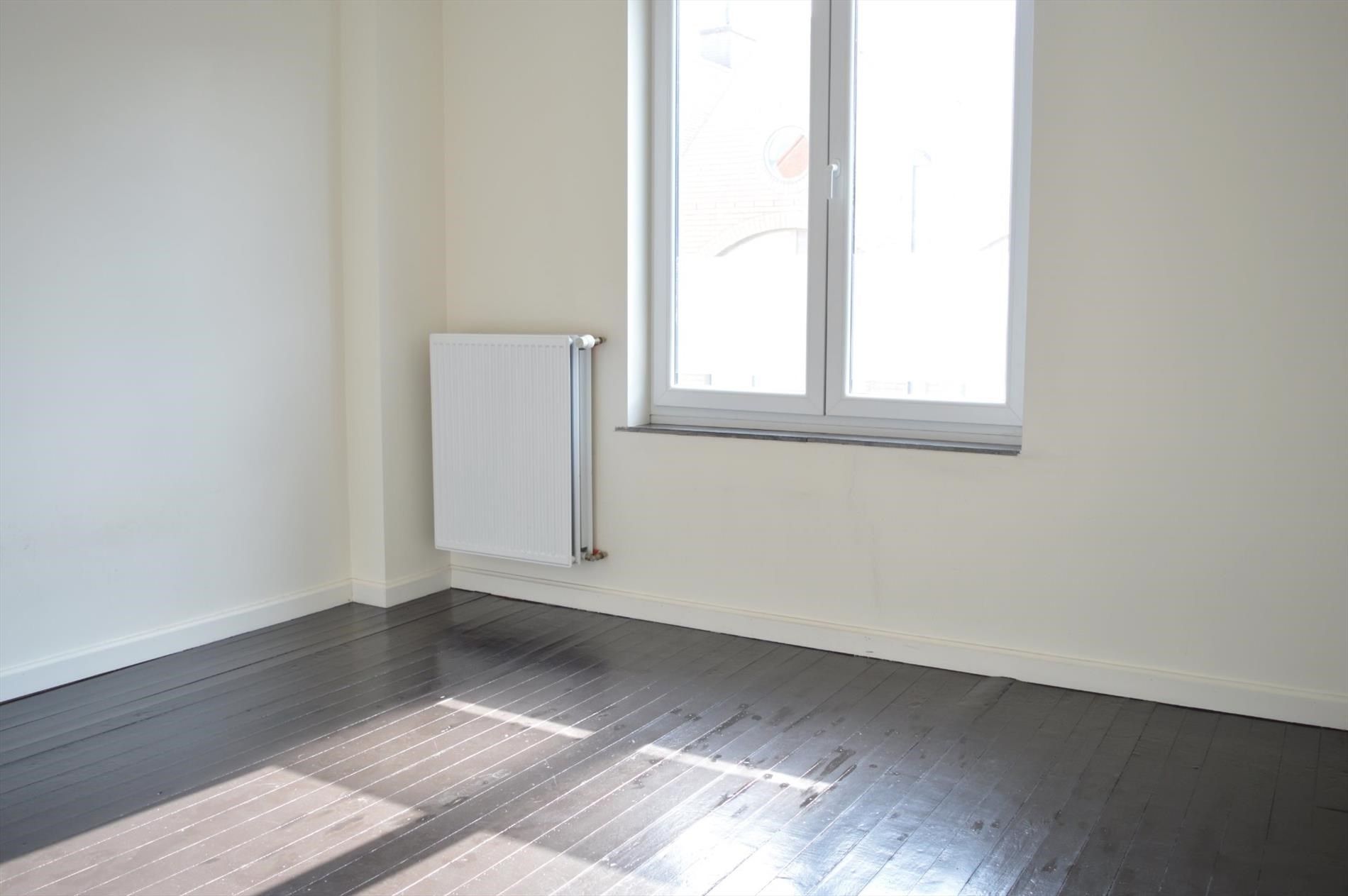 Instapklare woning mét garage te Kortrijk foto 8