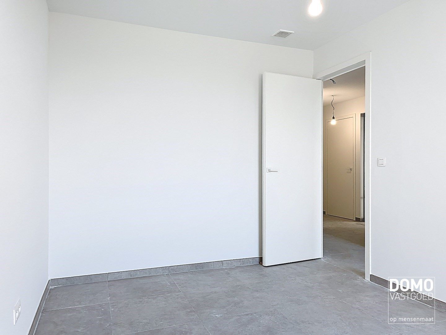 VERKOOP ONDER REGISTRATIERECHTEN!! NIEUWBOUWAPPARTEMENT MET 2 SLAAPKAMERS EN TERRAS TE HALEN foto 14