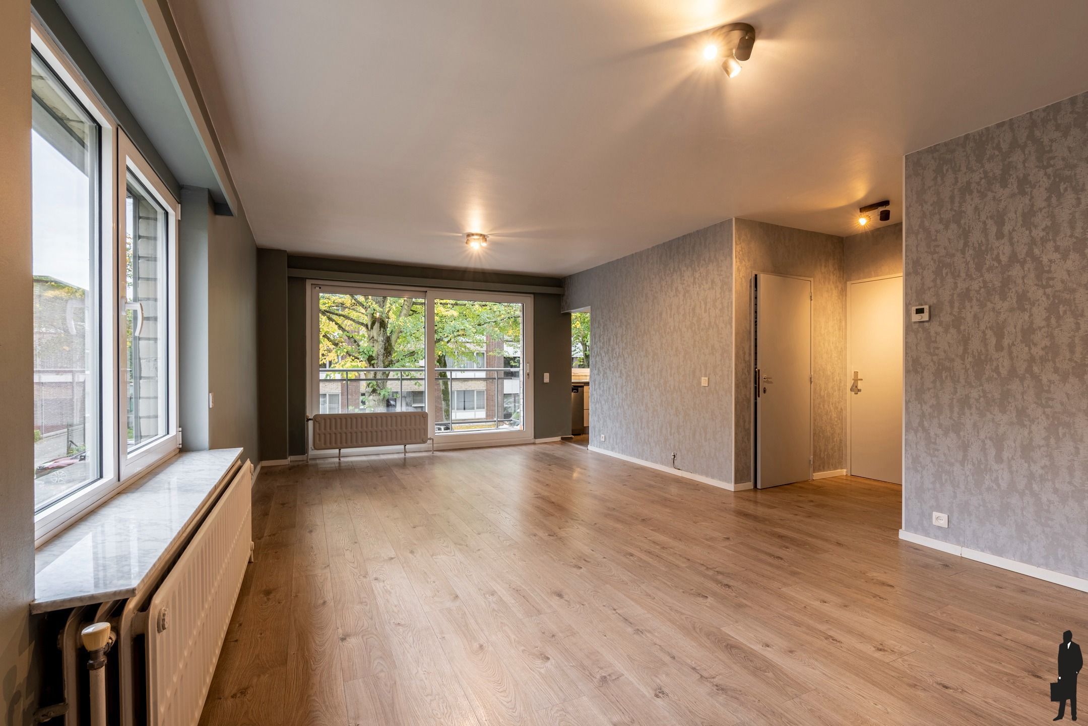 Instapklaar driekamerappartement met terras en goede ligging foto 3
