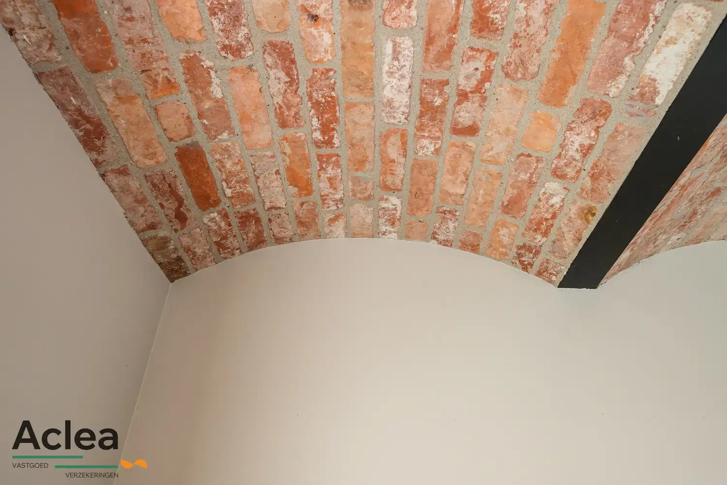 Karaktervol landhuis met paardenstal op 5.943m² in een groene omgeving foto 21