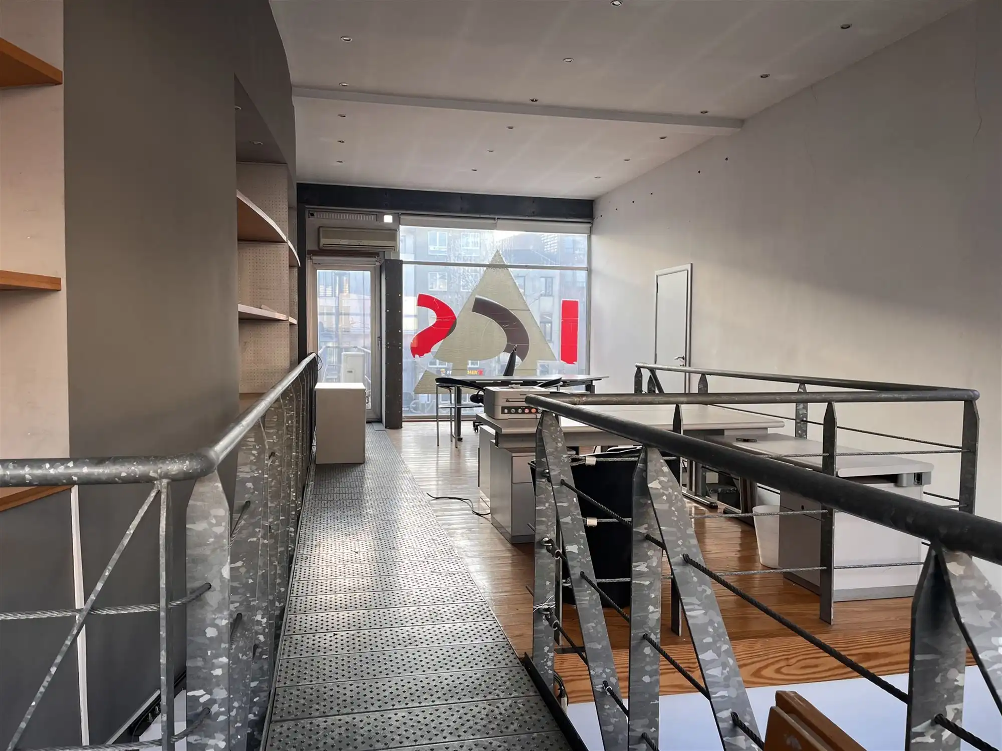 Commercieel pand met open structuur en diverse mogelijkheden foto 16