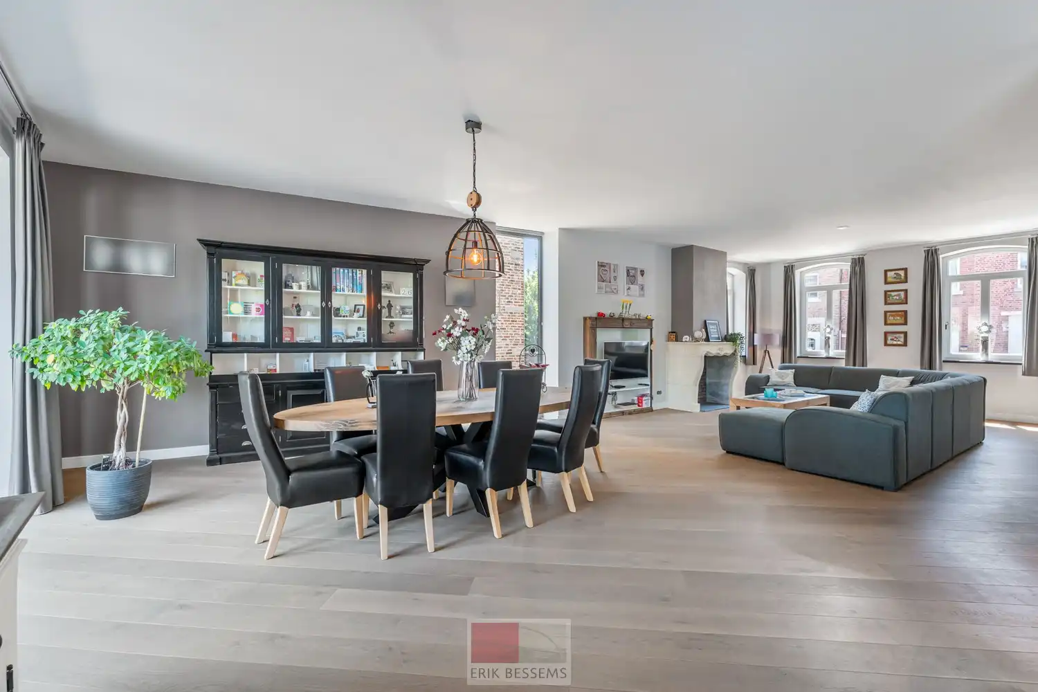 Prachtig authentiek herenhuis met ruime loods en garage in de Voerstreek! foto 15