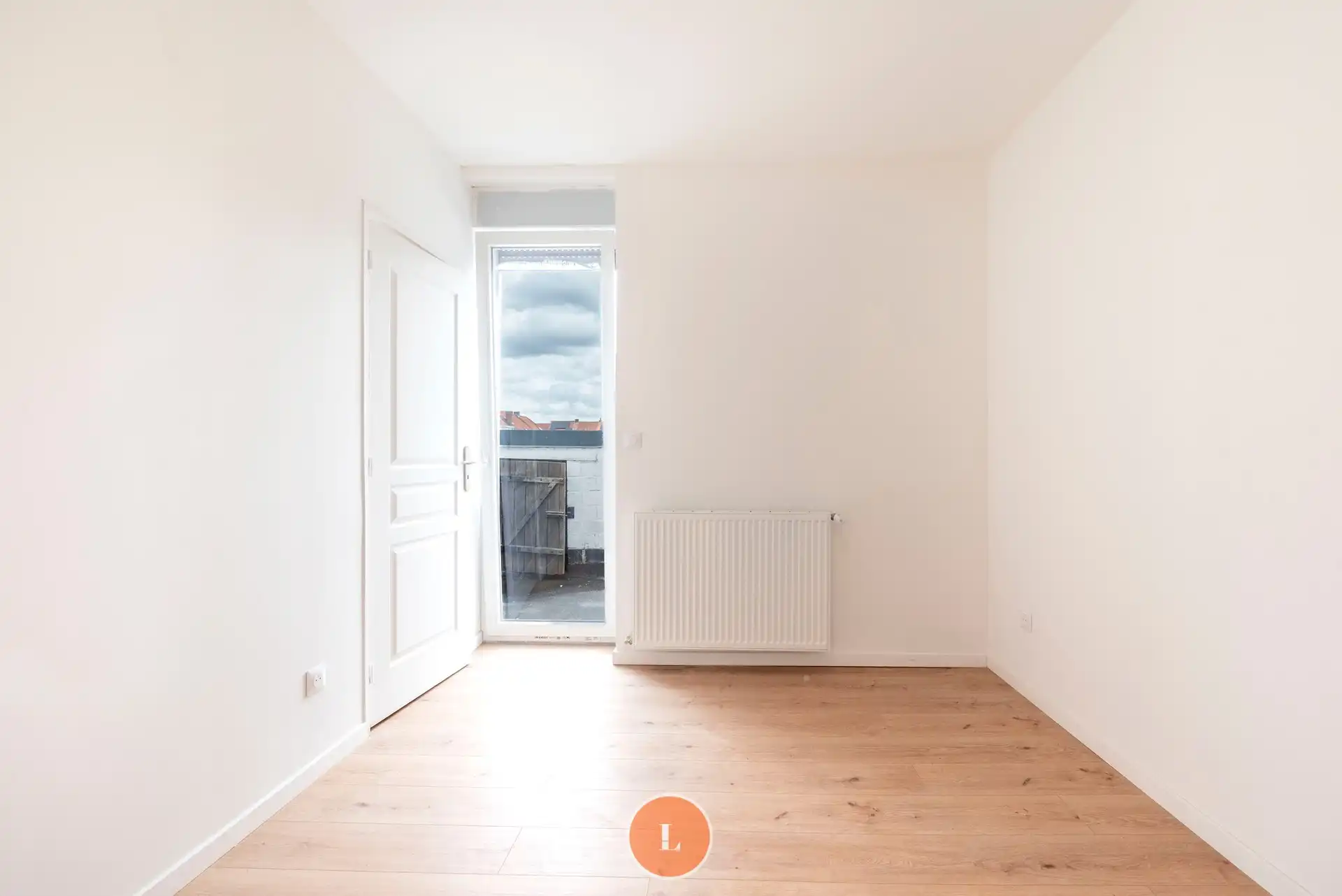 Instapklare, volledig gerenoveerde woning met 4 slaapkamers en 2 badkamers. foto 12