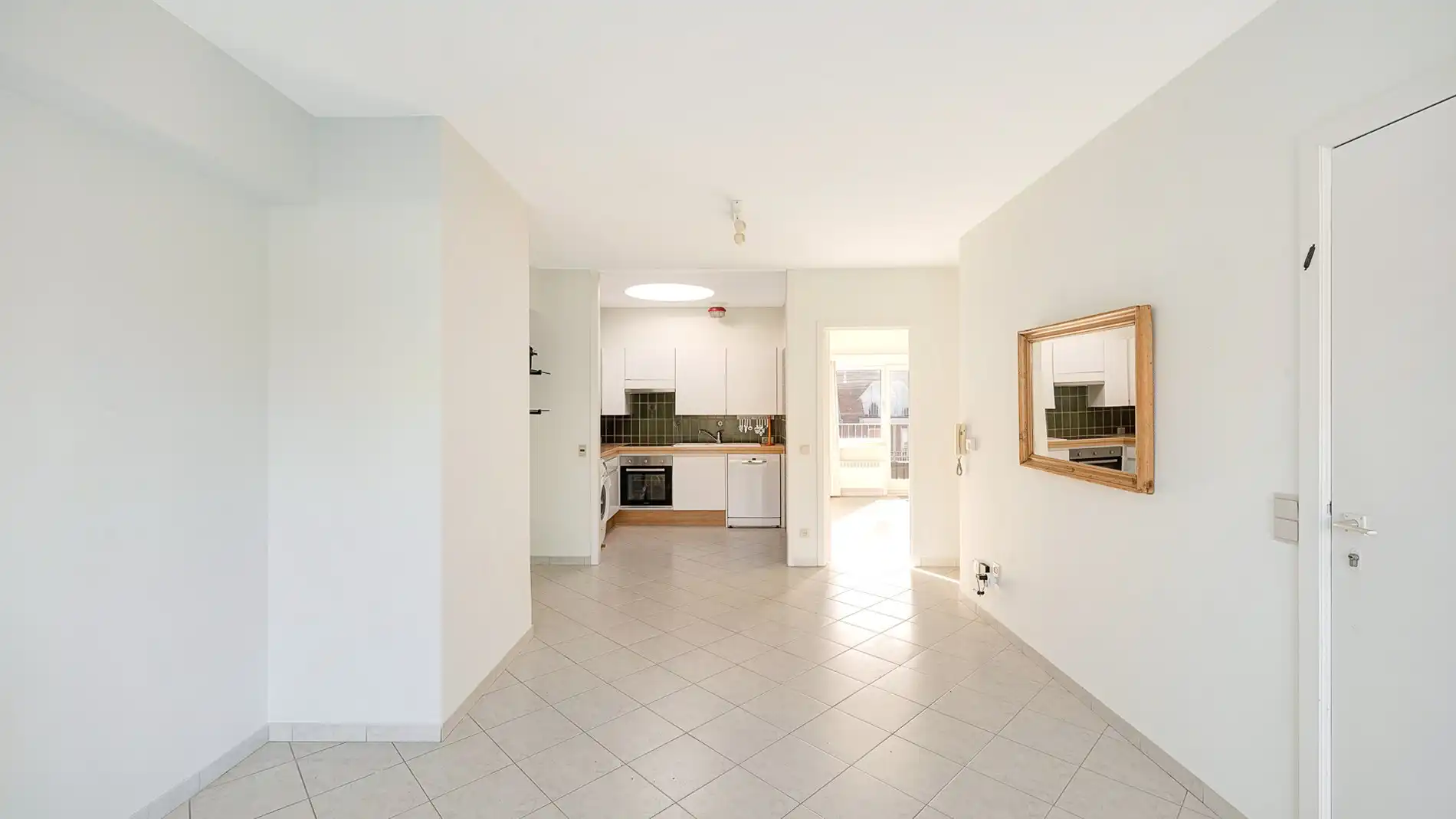 Penthouse te koop met ruim terras nabij het strand foto 10
